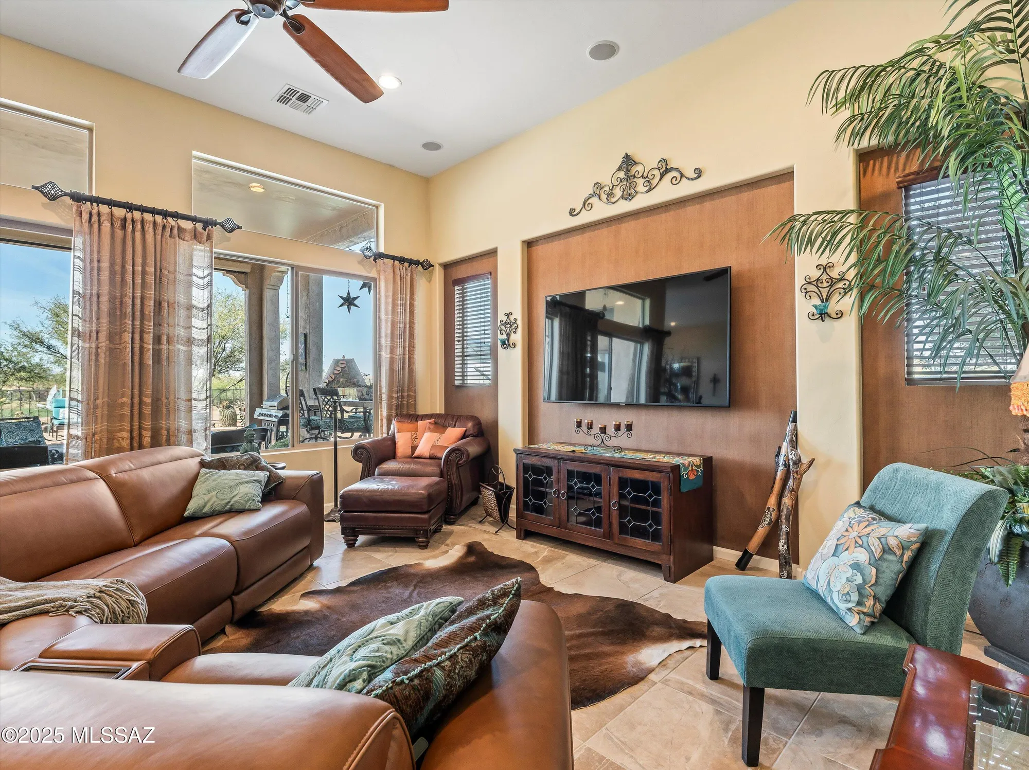 Property Slideshow image 5 of 51 | 1537 n bank swallow rd, Green Valley, AZ, 85614