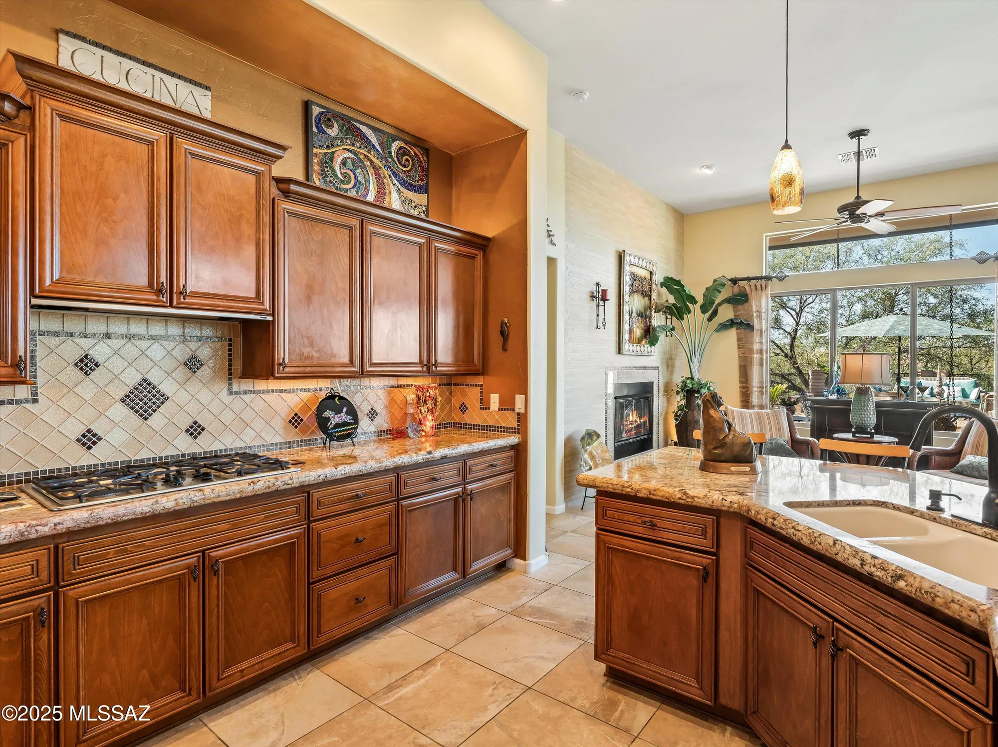 Property Slideshow image 12 of 51 | 1537 n bank swallow rd, Green Valley, AZ, 85614