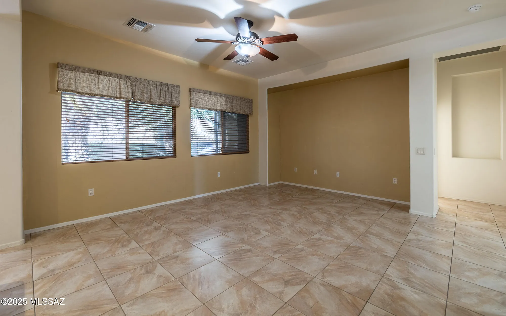Property Slideshow image 7 of 44 | 5860 s painted canyon dr, Green Valley, AZ, 85622