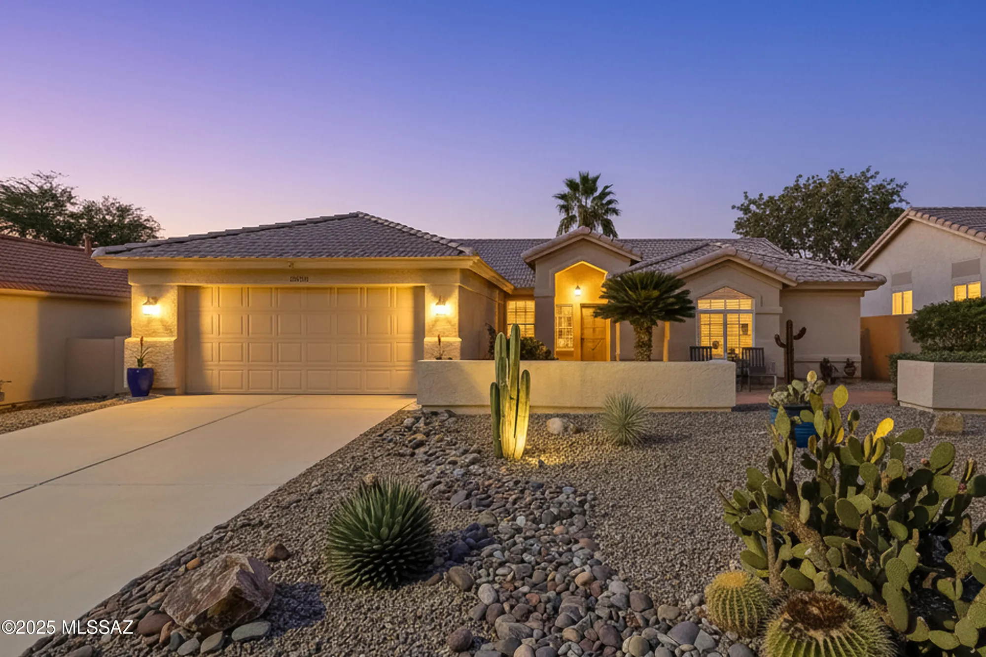 Property Slideshow image 1 of 46 | 38080 s elbow bend dr, Saddlebrooke, AZ, 85739