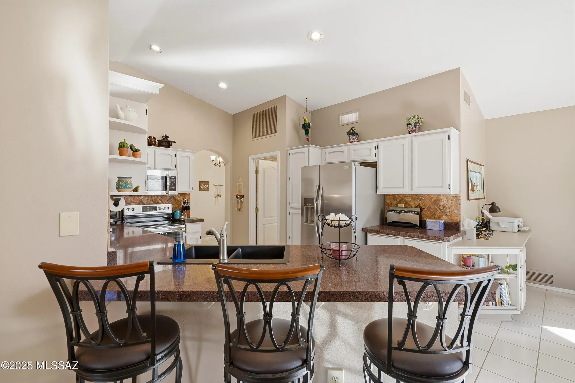 Property Slideshow image 14 of 46 | 38080 s elbow bend dr, Saddlebrooke, AZ, 85739