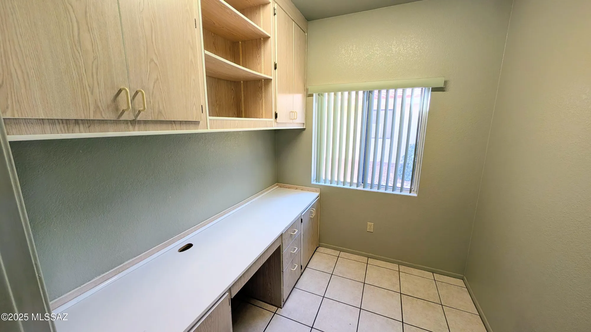 Property Slideshow image 13 of 25 | 14701 n alamo canyon dr, Oro Valley, AZ, 85755