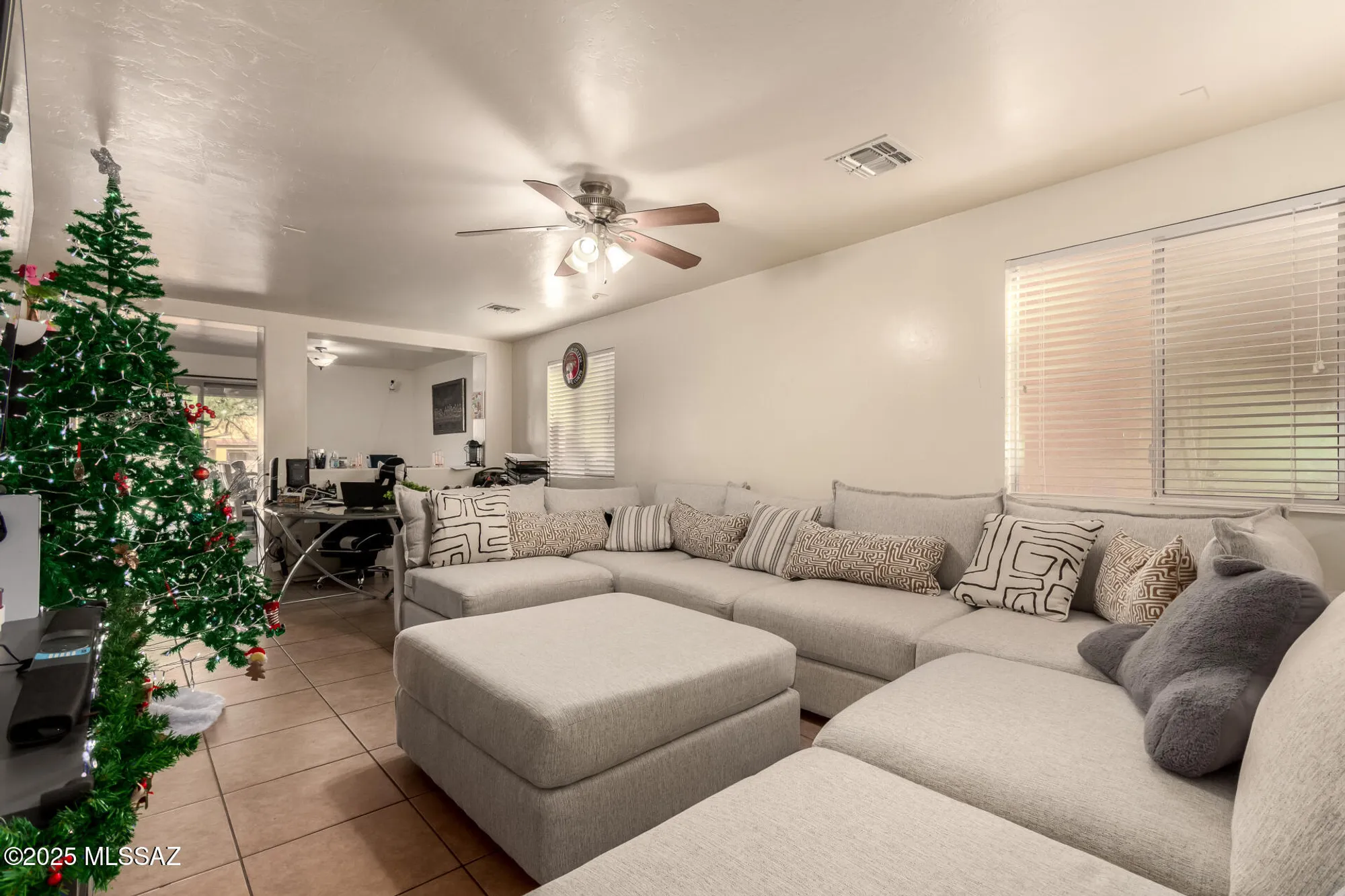 Property Slideshow image 6 of 24 | 14361 s camino vallado, Sahuarita, AZ, 85629