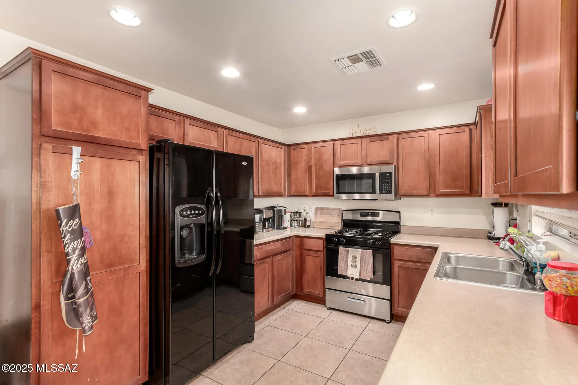 Property Slideshow image 11 of 24 | 14361 s camino vallado, Sahuarita, AZ, 85629