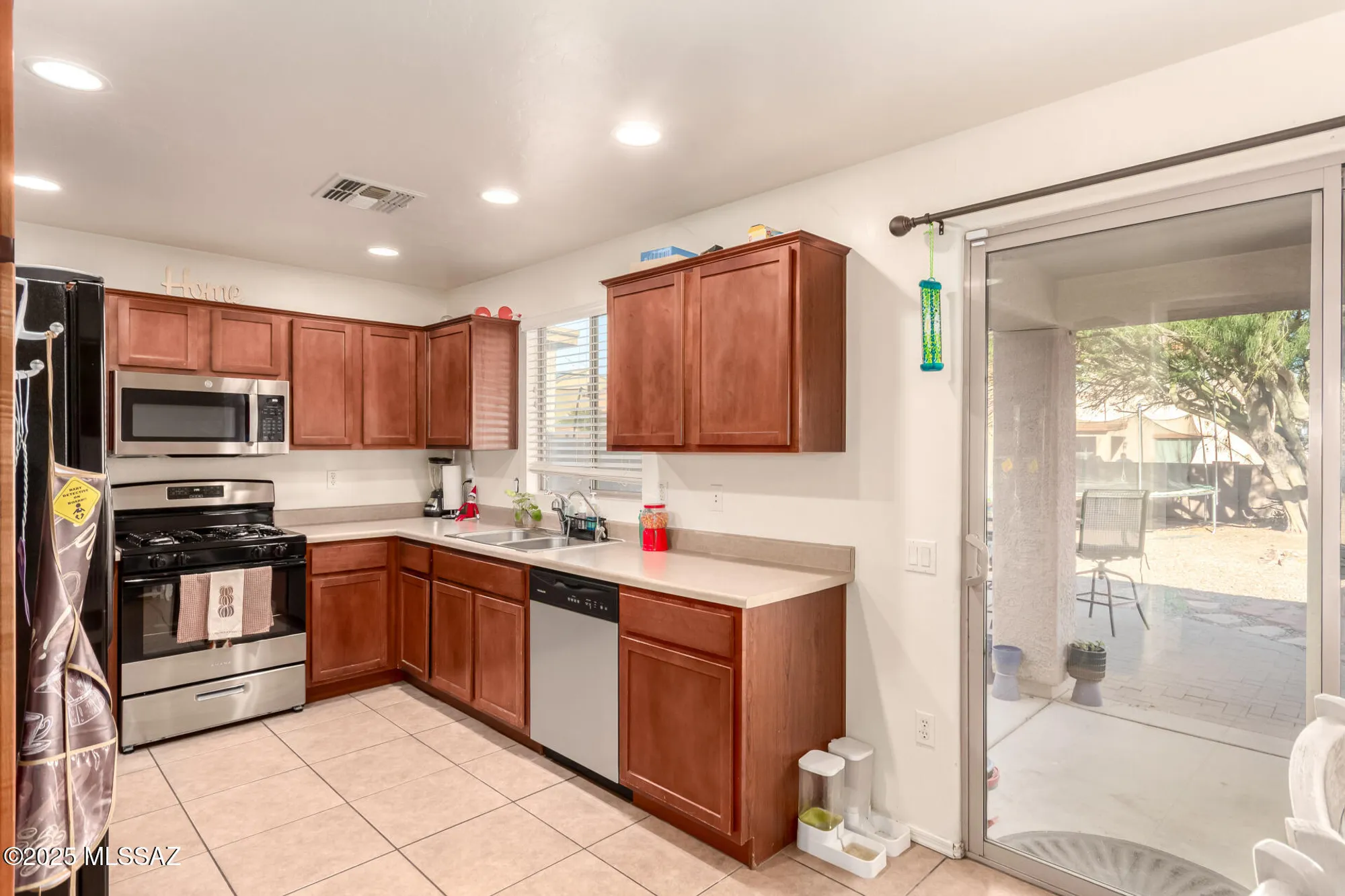 Property Slideshow image 13 of 24 | 14361 s camino vallado, Sahuarita, AZ, 85629