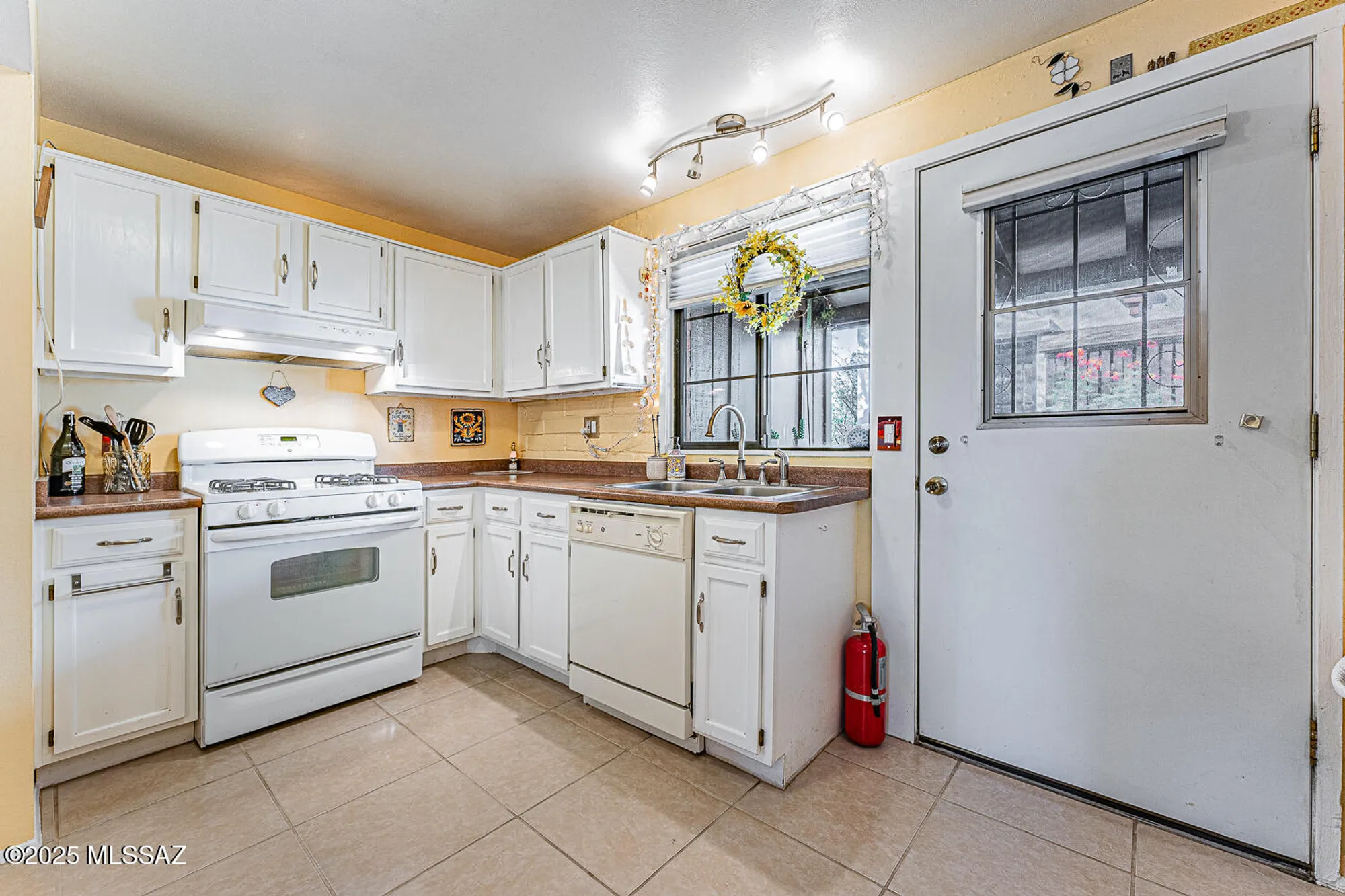 Property Slideshow image 28 of 29 | 452 s la canada dr, Green Valley, AZ, 85614
