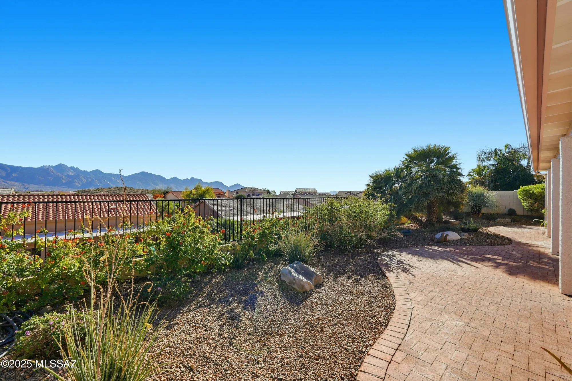 Property Slideshow image 9 of 45 | 62207 e sand crest dr, Saddlebrooke, AZ, 85739