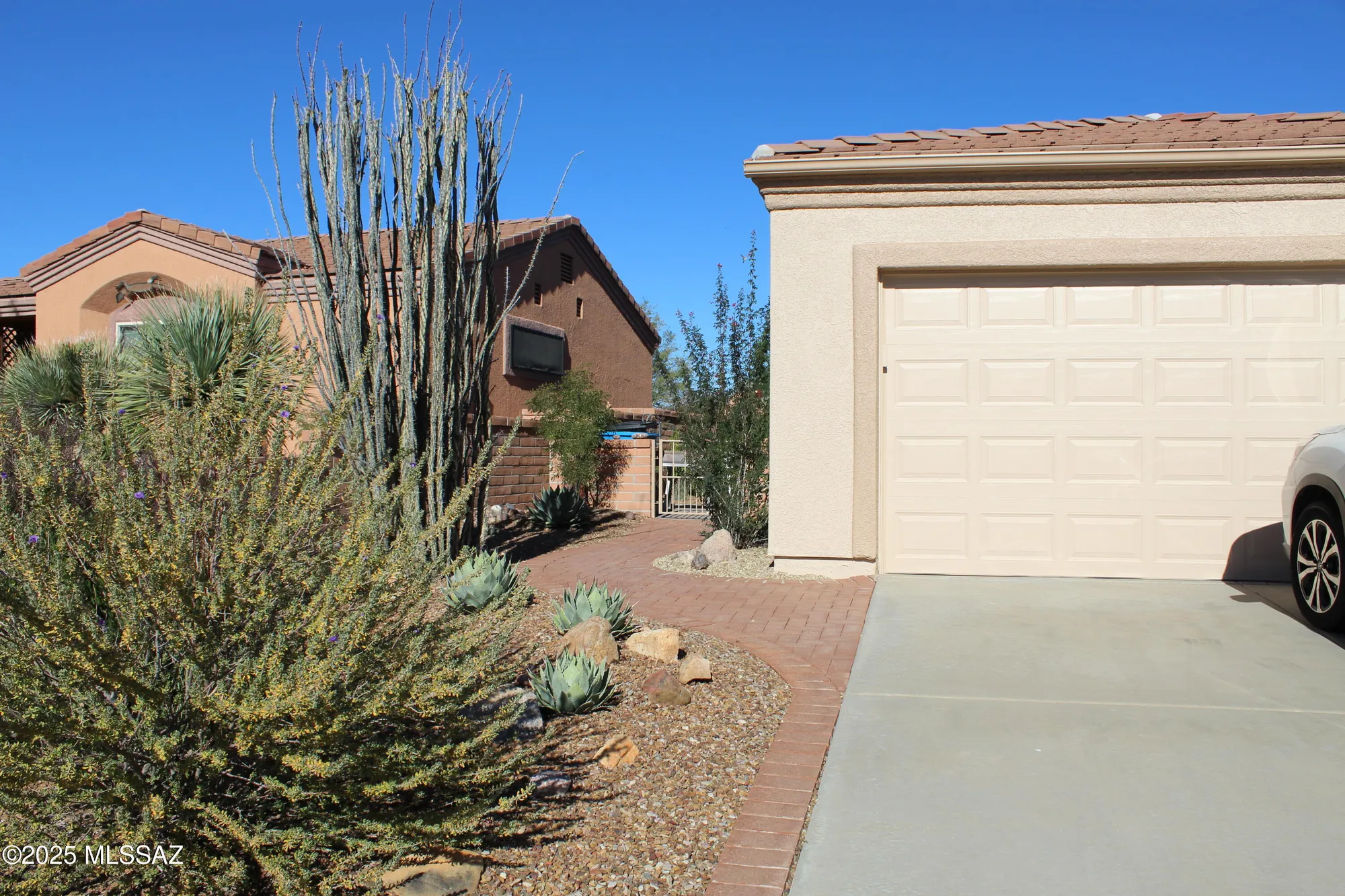Property Slideshow image 4 of 41 | 2012 w via nuevo leon, Green Valley, AZ, 85622