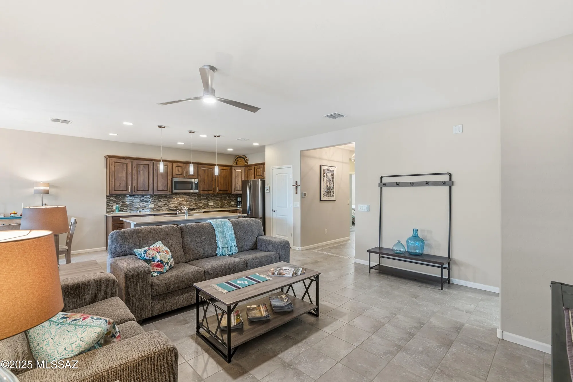 Property Slideshow image 12 of 50 | 1701 e sage thrasher dr, Green Valley, AZ, 85614