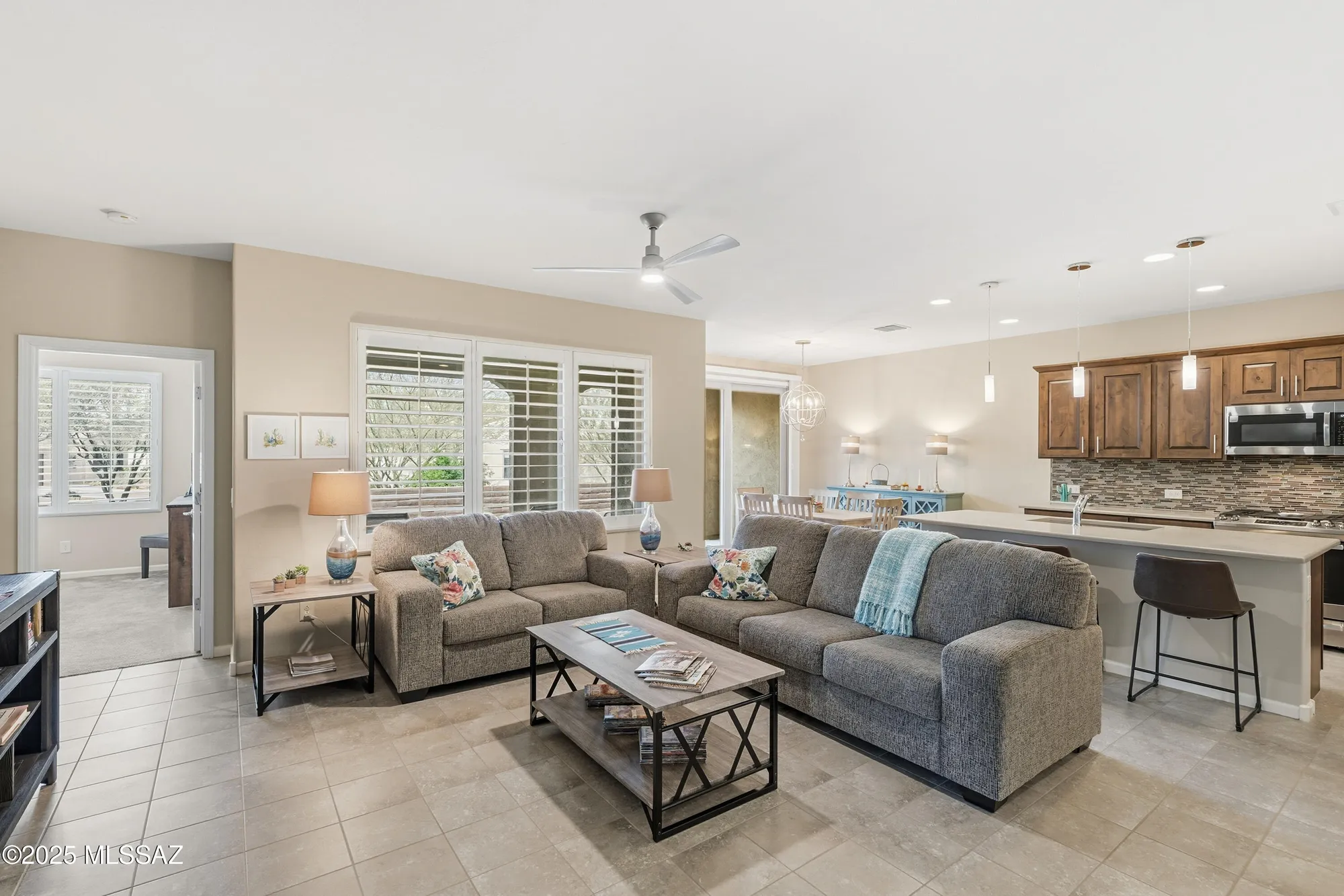 Property Slideshow image 13 of 50 | 1701 e sage thrasher dr, Green Valley, AZ, 85614