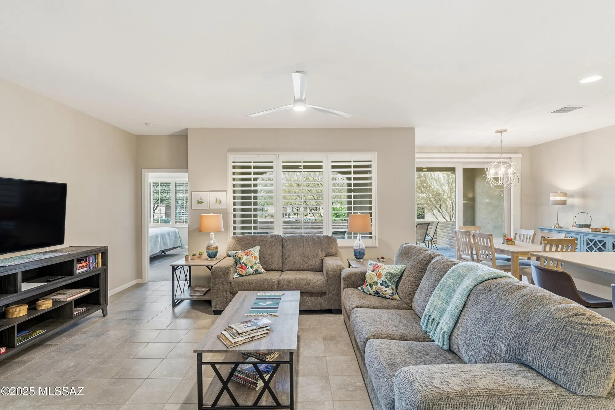 Property Slideshow image 14 of 50 | 1701 e sage thrasher dr, Green Valley, AZ, 85614