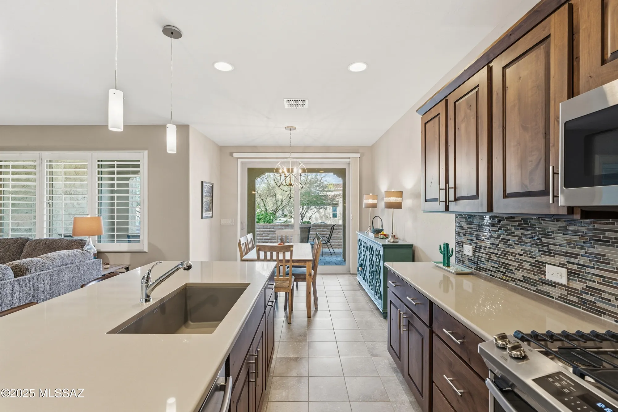 Property Slideshow image 20 of 50 | 1701 e sage thrasher dr, Green Valley, AZ, 85614