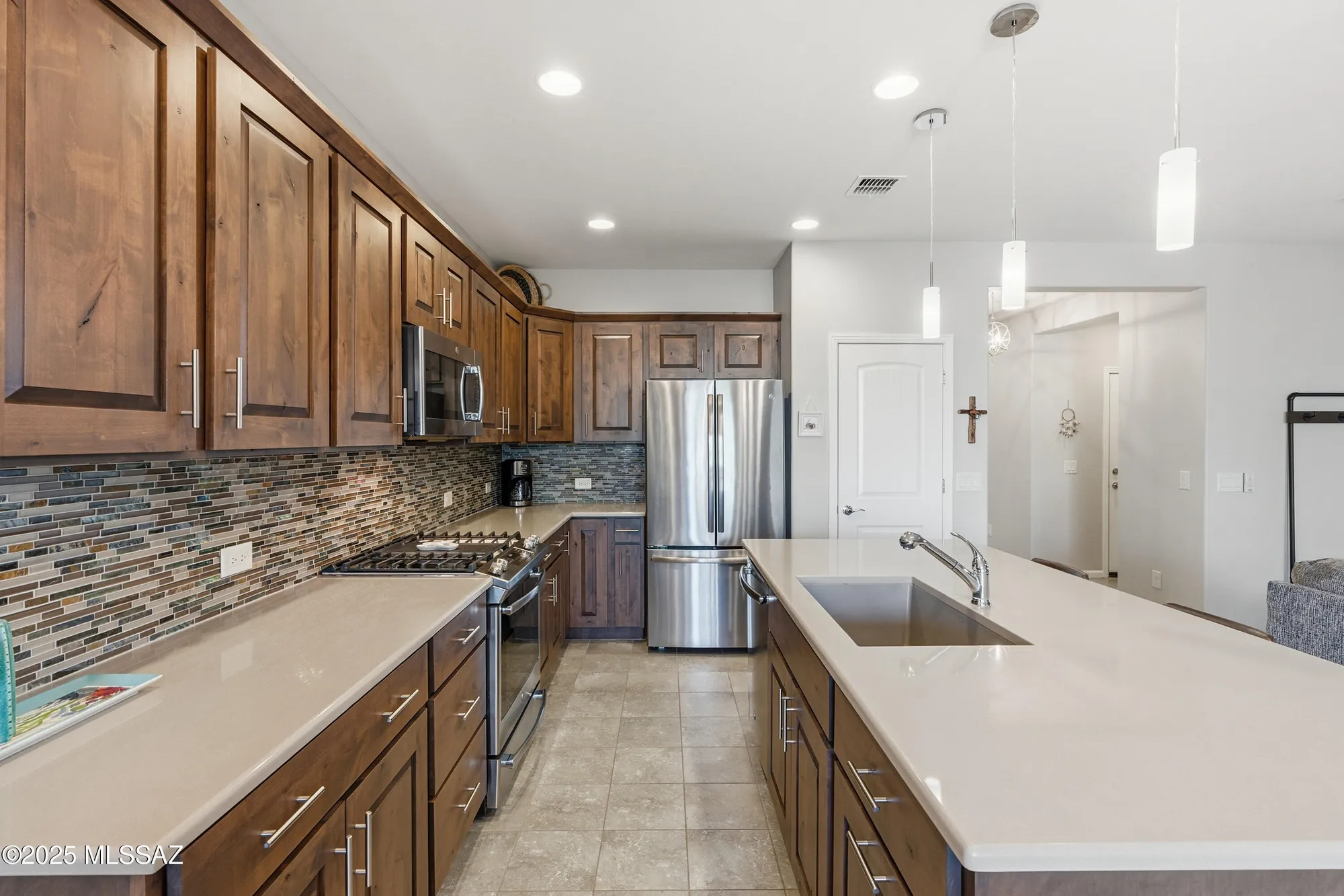 Property Slideshow image 17 of 50 | 1701 e sage thrasher dr, Green Valley, AZ, 85614