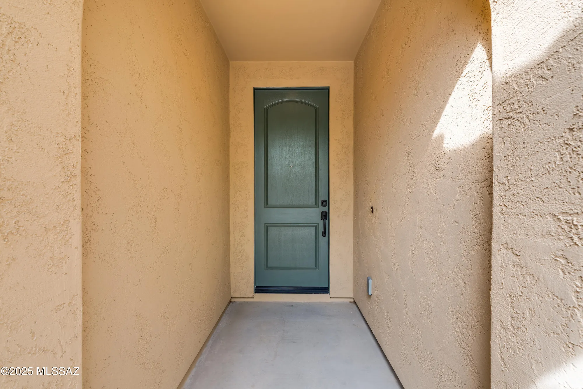Property Slideshow image 5 of 50 | 1701 e sage thrasher dr, Green Valley, AZ, 85614