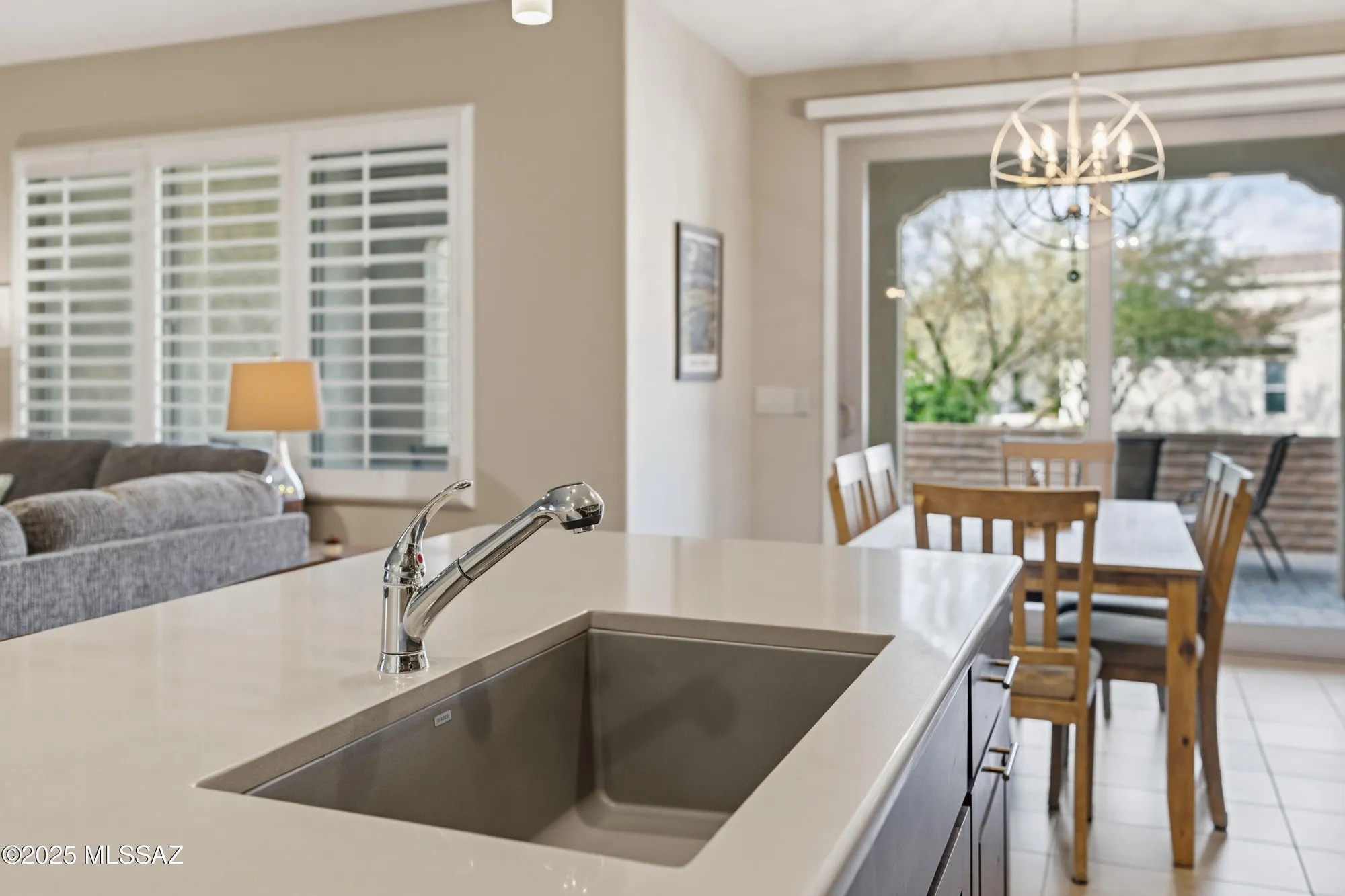 Property Slideshow image 19 of 50 | 1701 e sage thrasher dr, Green Valley, AZ, 85614