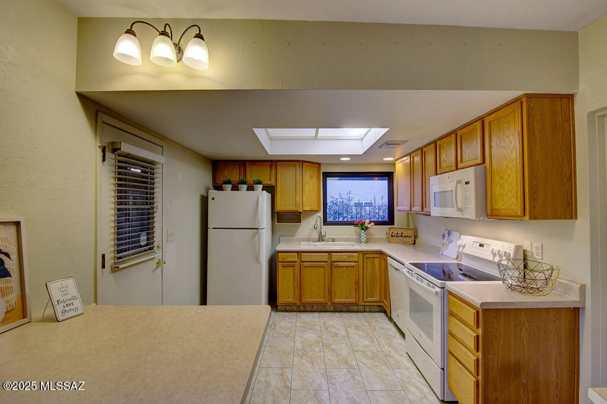 Property Slideshow image 10 of 32 | 121 w paseo recortado, Green Valley, AZ, 85614