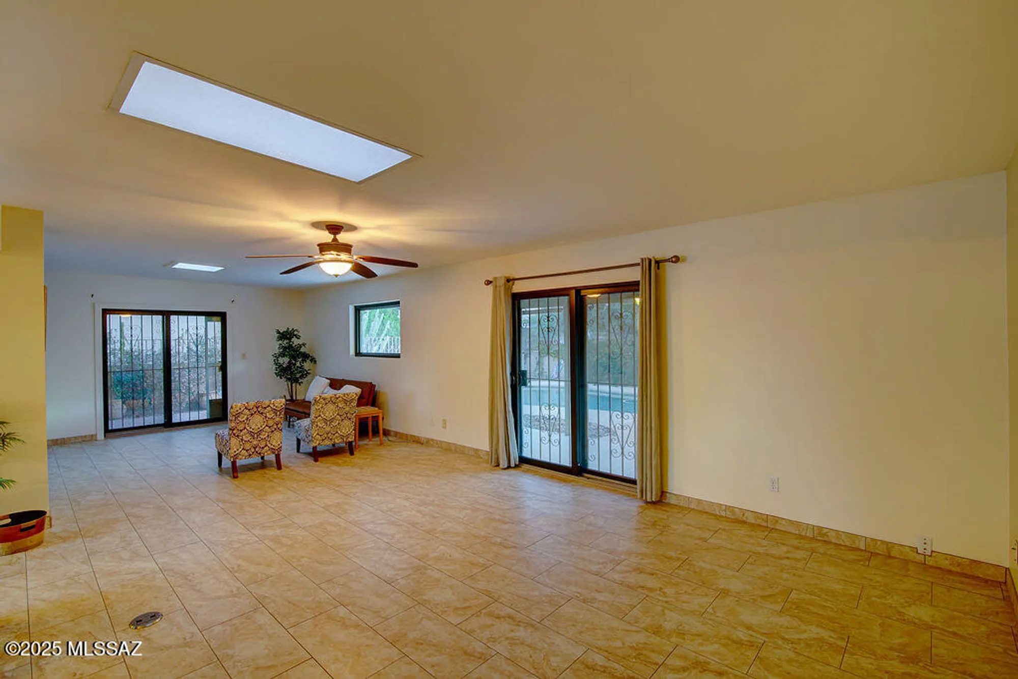 Property Slideshow image 8 of 32 | 121 w paseo recortado, Green Valley, AZ, 85614