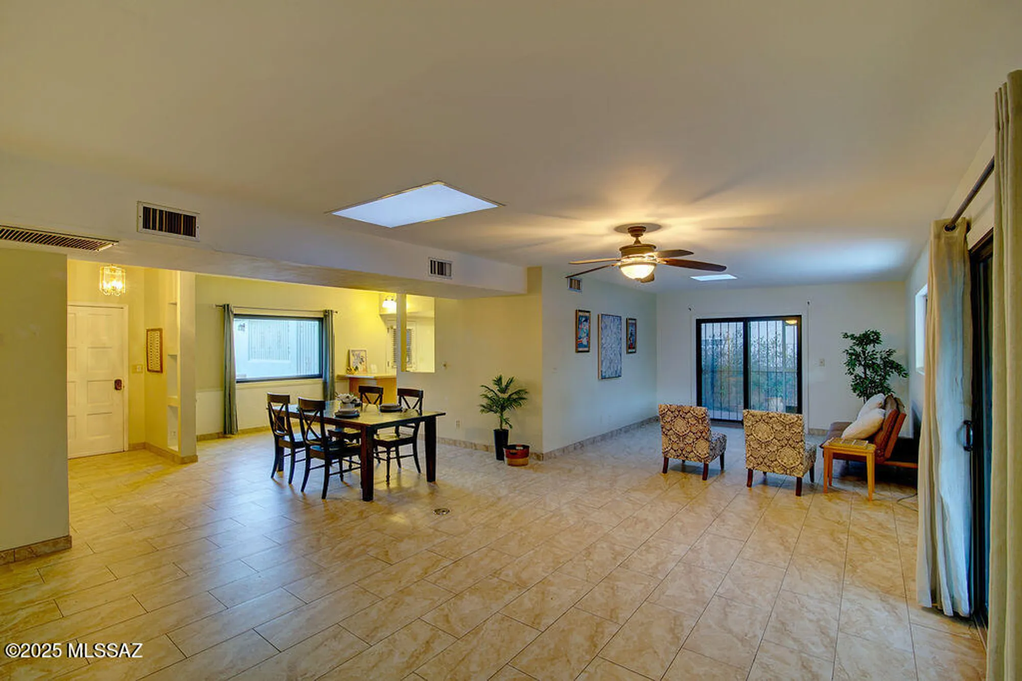 Property Slideshow image 5 of 32 | 121 w paseo recortado, Green Valley, AZ, 85614
