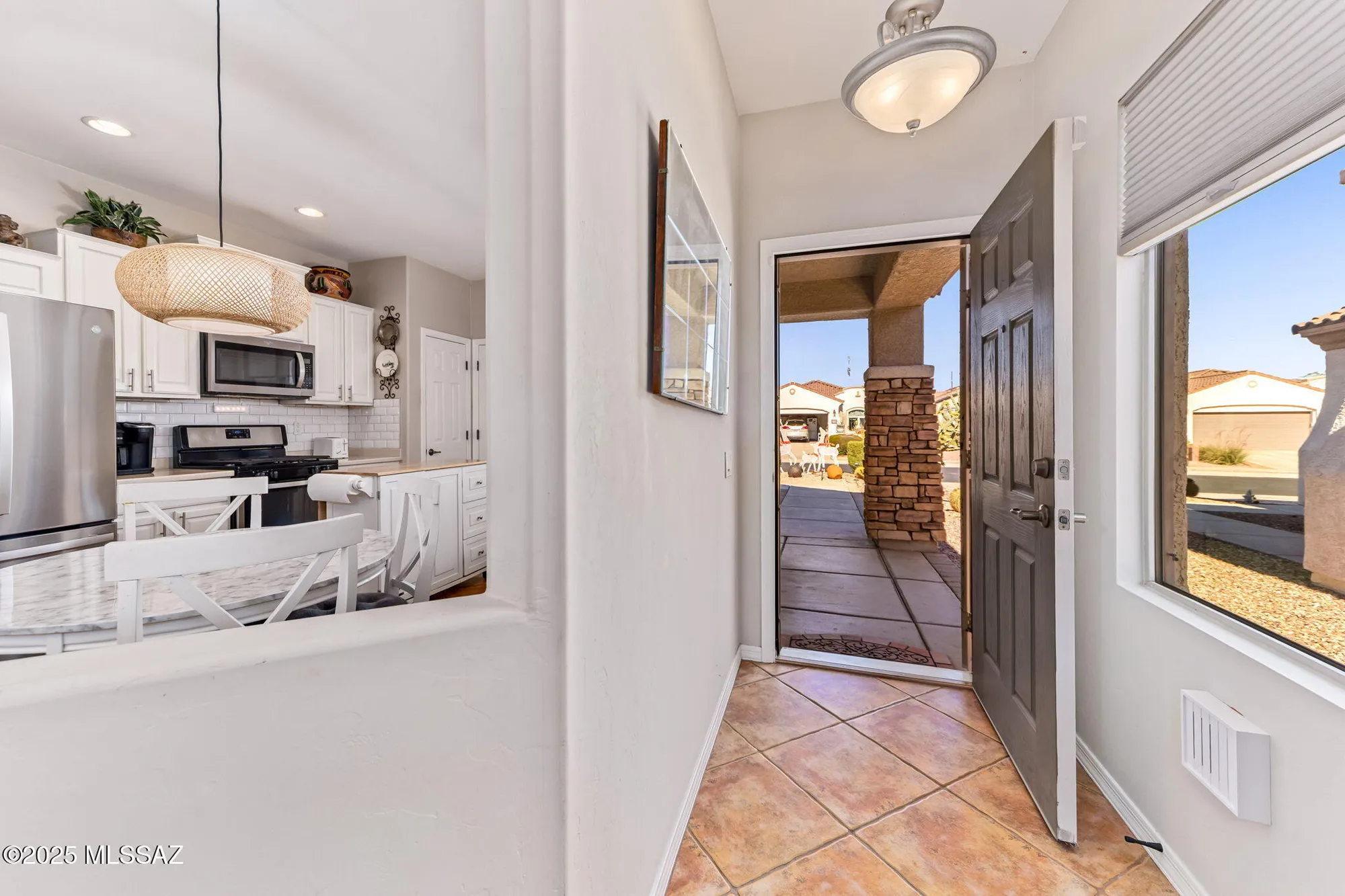 Property Slideshow image 4 of 43 | 347 w calle del estribo, Sahuarita, AZ, 85629