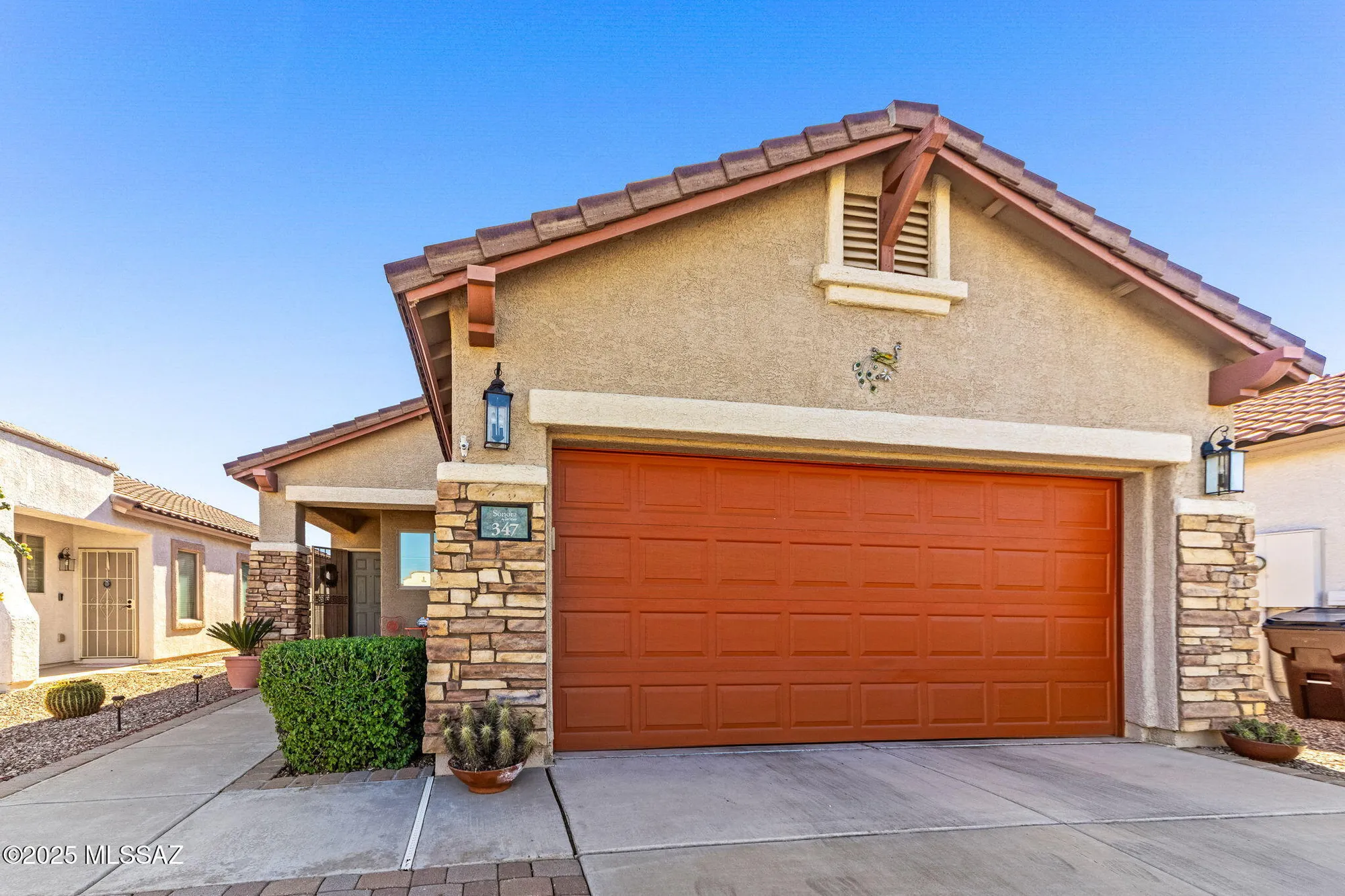 Property Slideshow image 1 of 43 | 347 w calle del estribo, Sahuarita, AZ, 85629