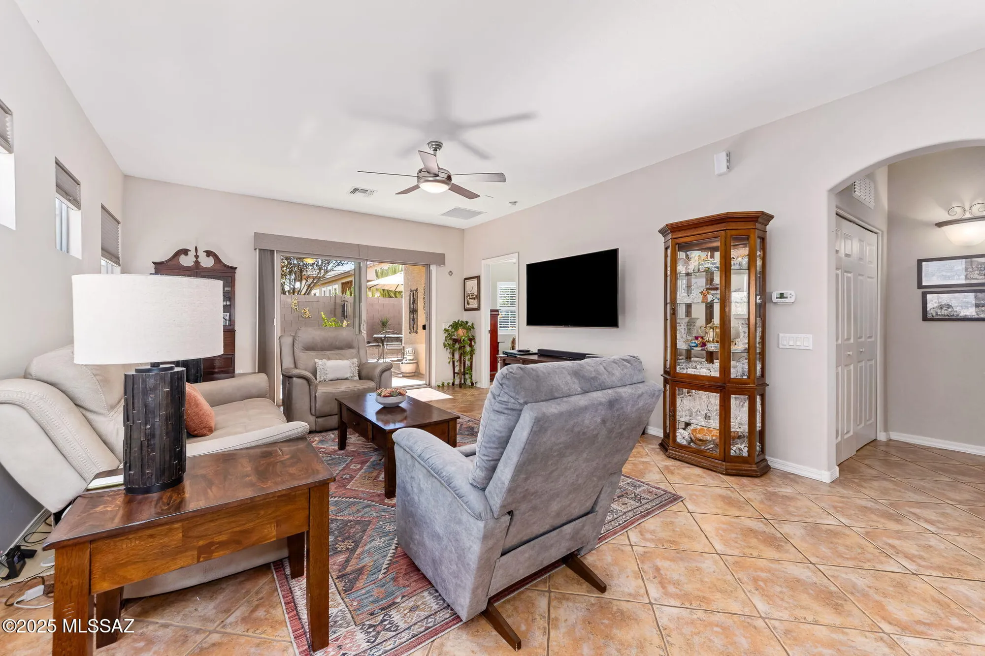 Property Slideshow image 7 of 43 | 347 w calle del estribo, Sahuarita, AZ, 85629