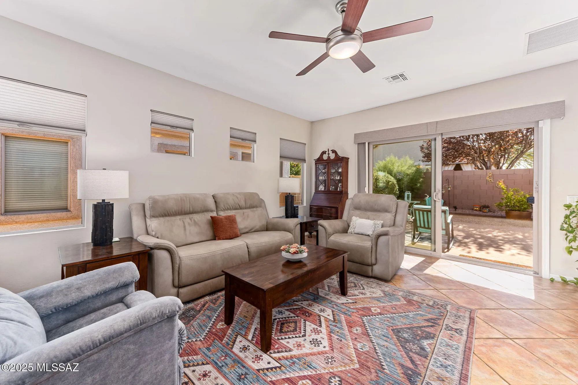 Property Slideshow image 6 of 43 | 347 w calle del estribo, Sahuarita, AZ, 85629