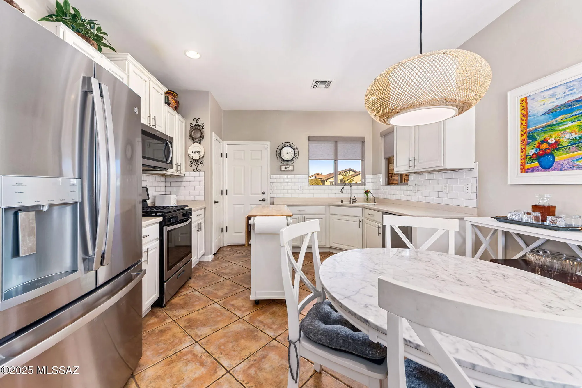 Property Slideshow image 10 of 43 | 347 w calle del estribo, Sahuarita, AZ, 85629