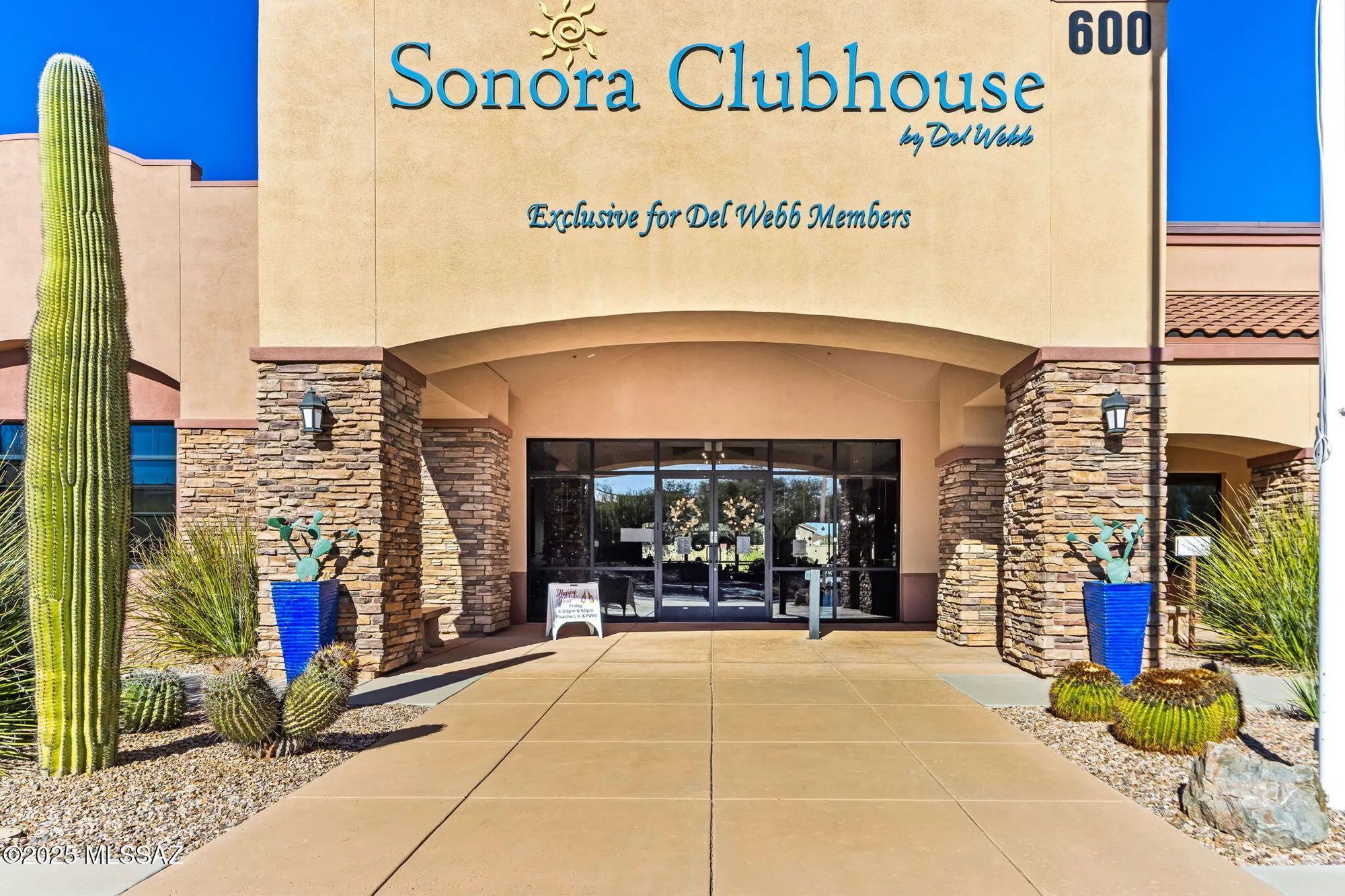 Property Slideshow image 28 of 43 | 347 w calle del estribo, Sahuarita, AZ, 85629