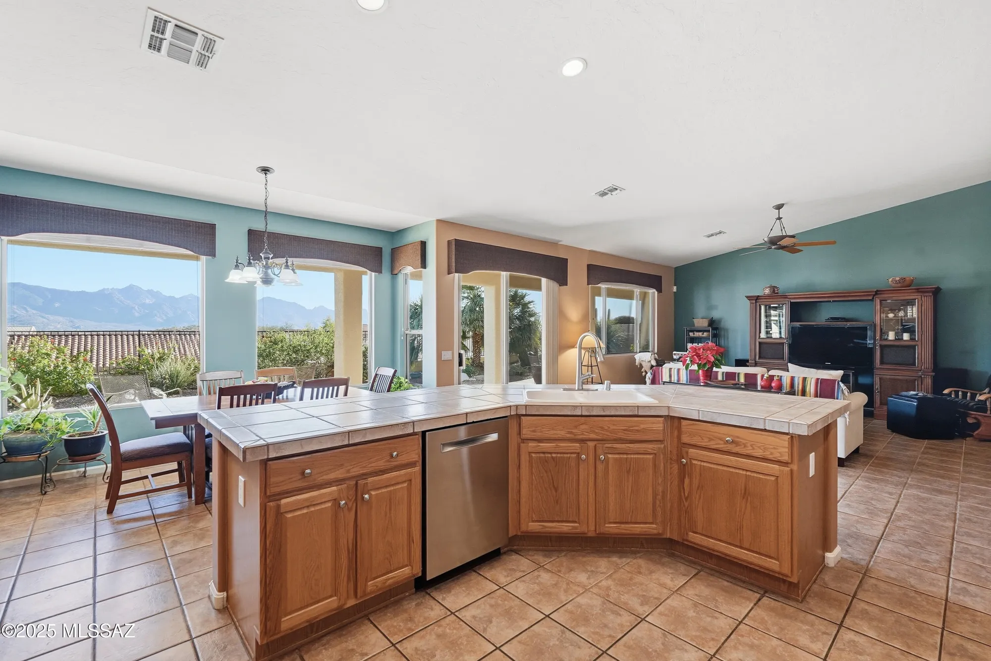 Property Slideshow image 5 of 45 | 62207 e sand crest dr, Saddlebrooke, AZ, 85739