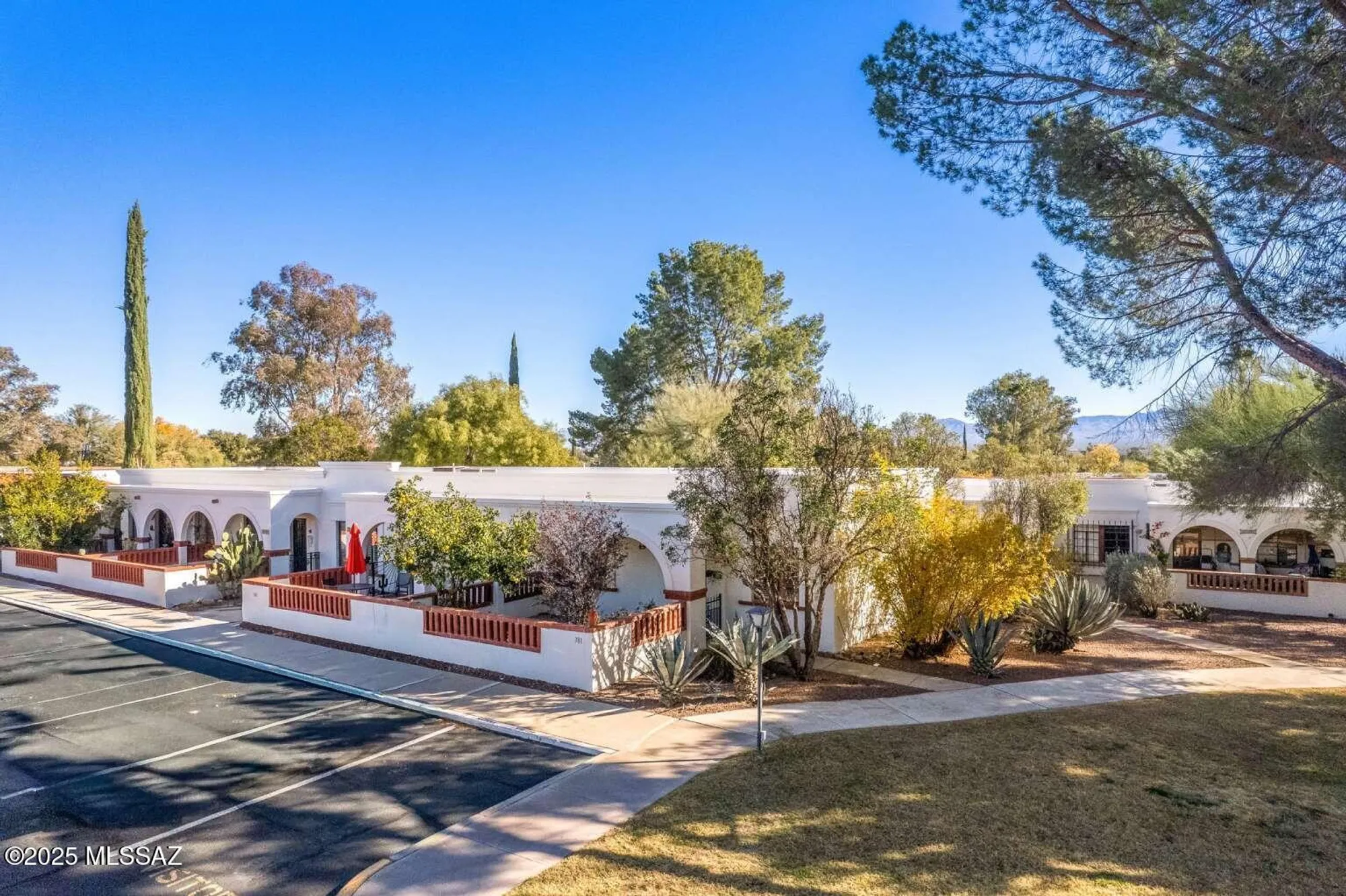 Property Slideshow image 4 of 43 | 381 s paseo madera # 110, Green Valley, AZ, 85614