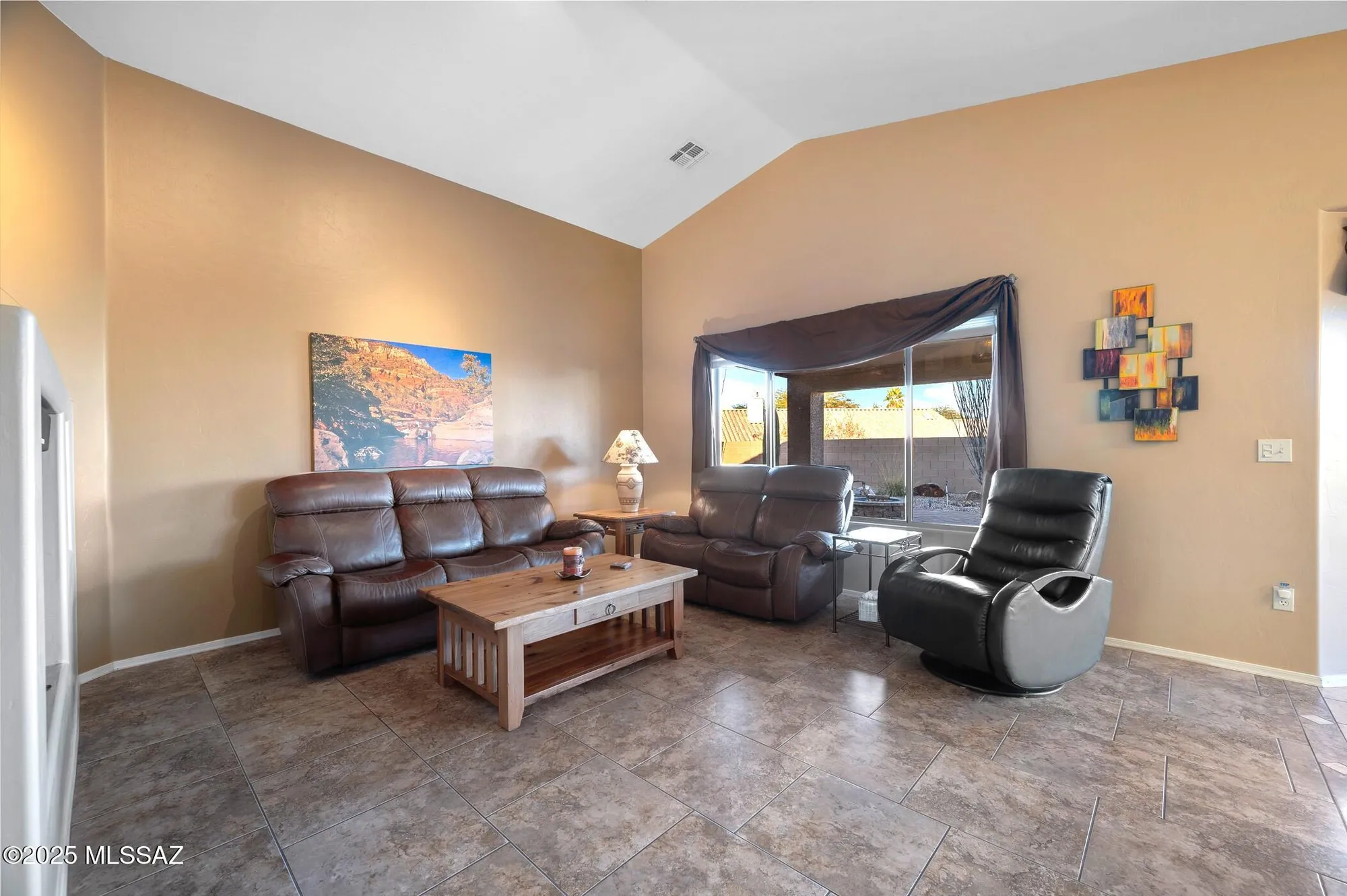 Property Slideshow image 8 of 44 | 1560 n rio la junta, Green Valley, AZ, 85614