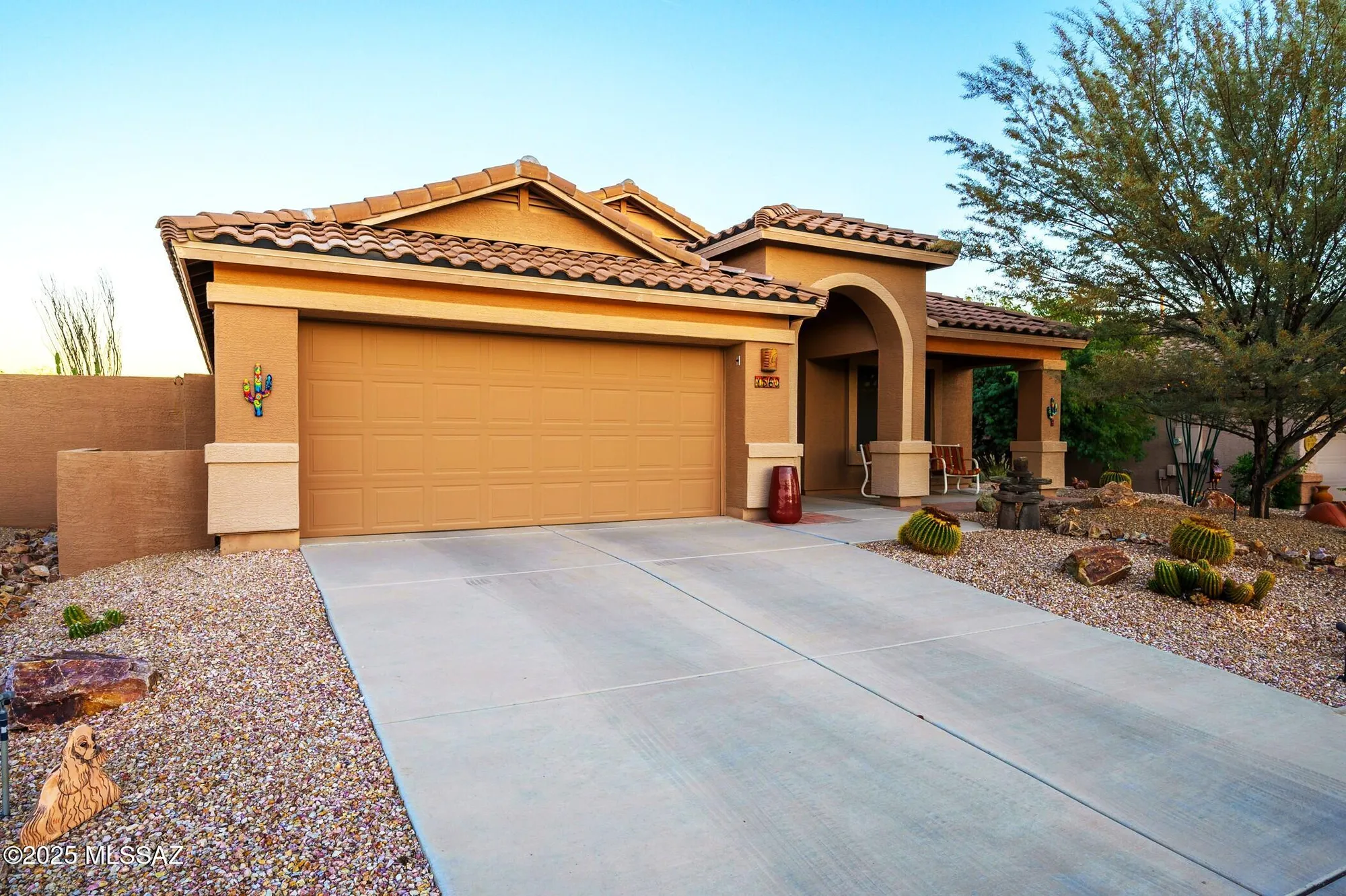 Property Slideshow image 3 of 44 | 1560 n rio la junta, Green Valley, AZ, 85614