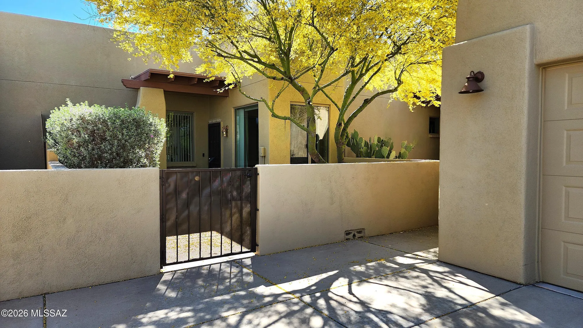 7537 S CARVER LN, TUCSON, AZ 85747 | Altura | 55+ Home For Sale