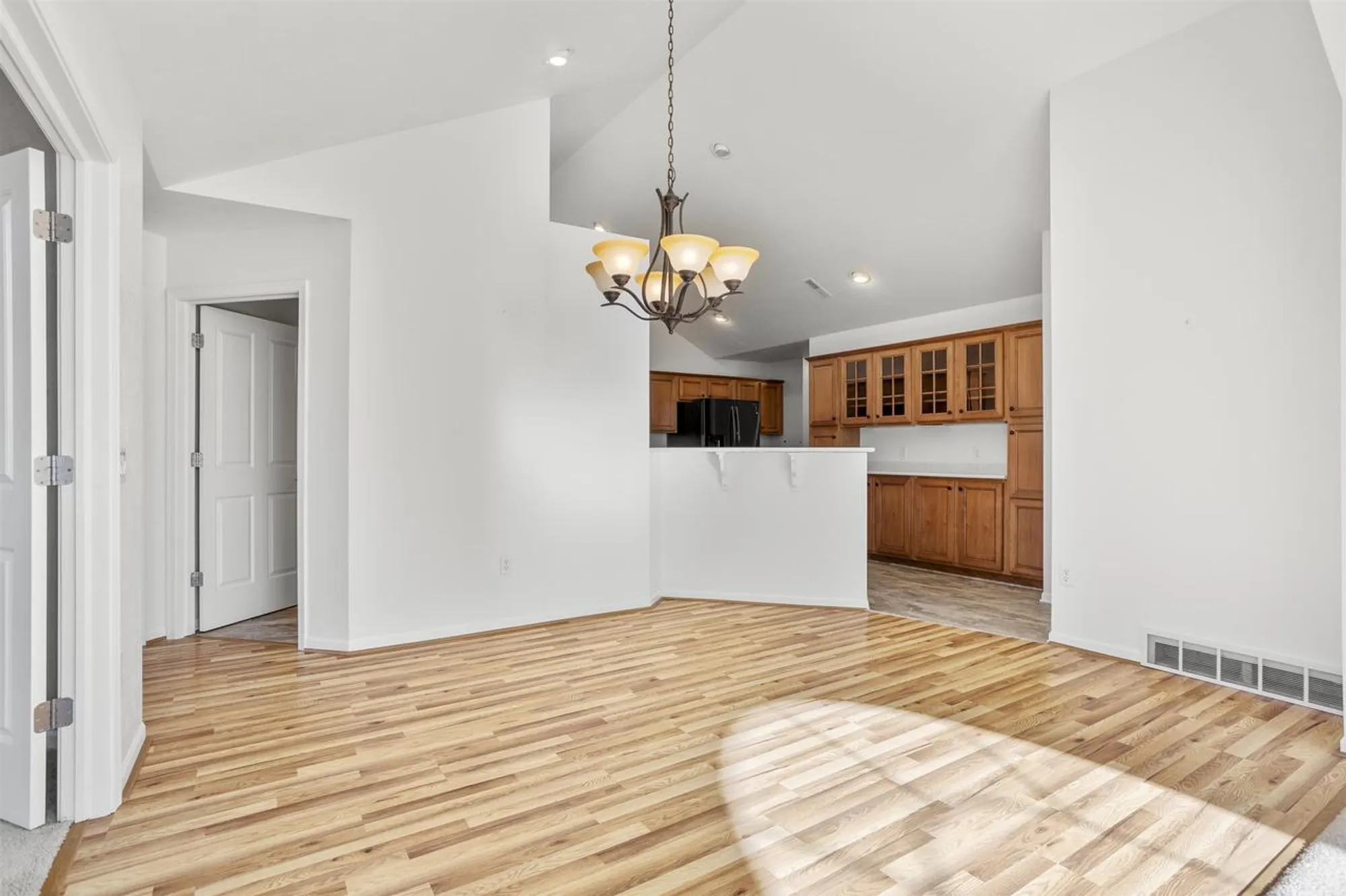 Property Slideshow image 9 of 33 | 2210 e tuscany way, Appleton, WI, 54913