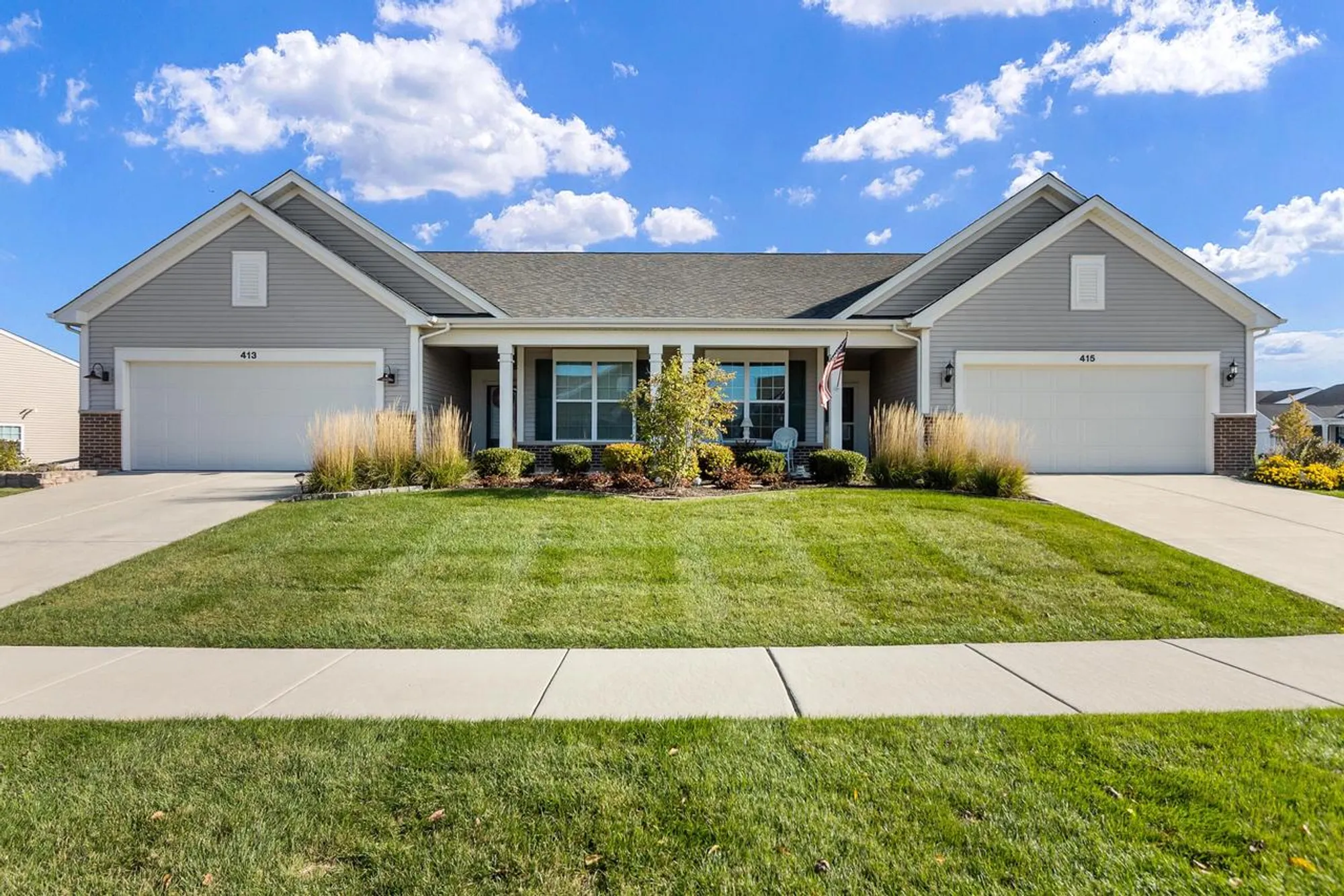 Property Slideshow image 3 of 34 | 415 cadence cir, Lake Geneva, WI, 53147