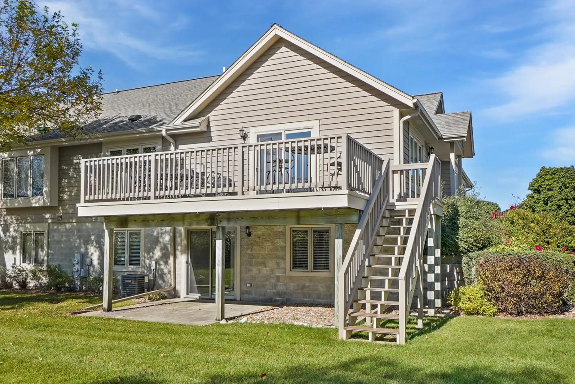 Property Slideshow image 27 of 30 | w243n2280 deer park dr a, Pewaukee, WI, 53072