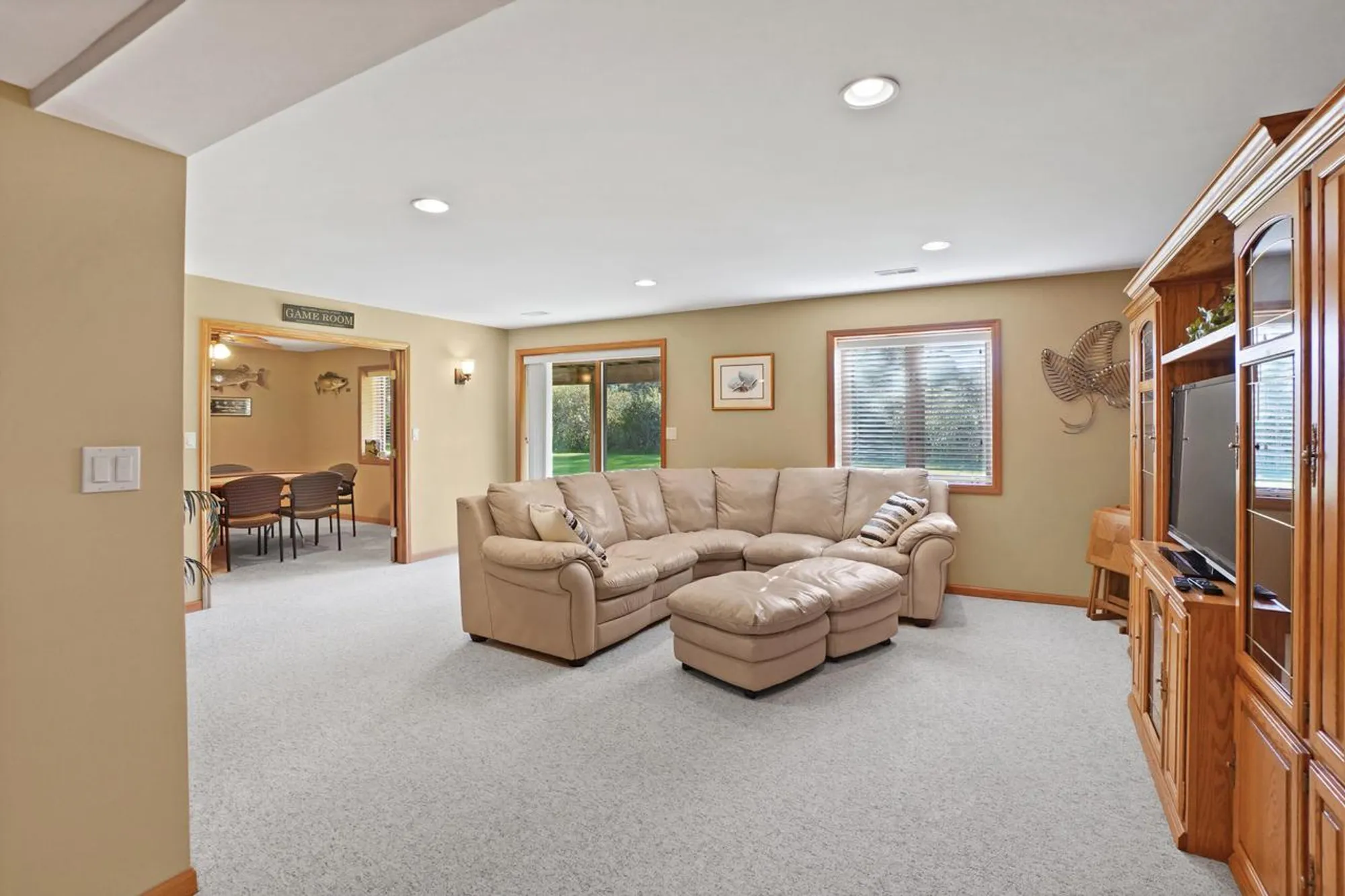 Property Slideshow image 19 of 30 | w243n2280 deer park dr a, Pewaukee, WI, 53072