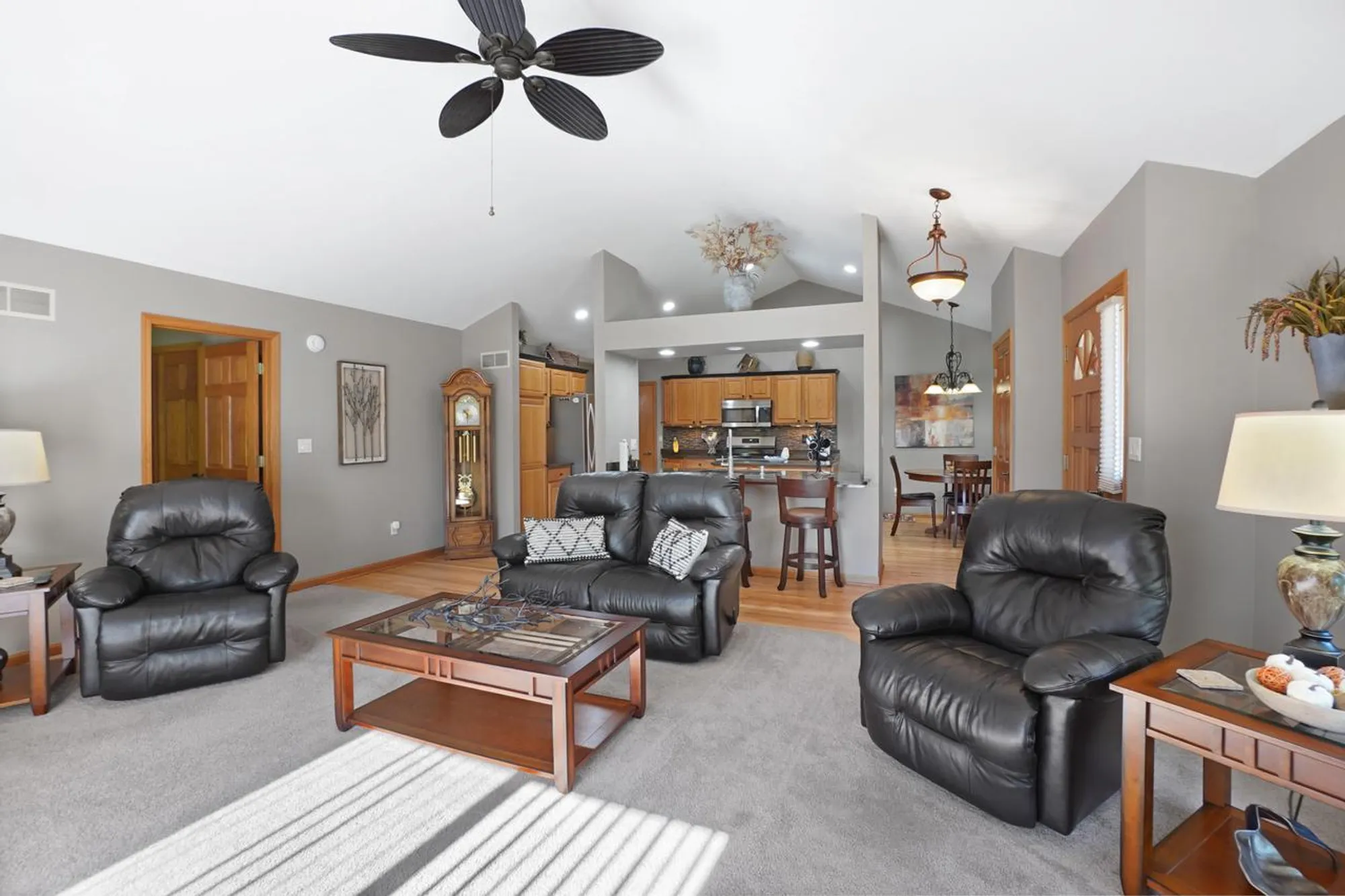 Property Slideshow image 5 of 30 | w243n2280 deer park dr a, Pewaukee, WI, 53072