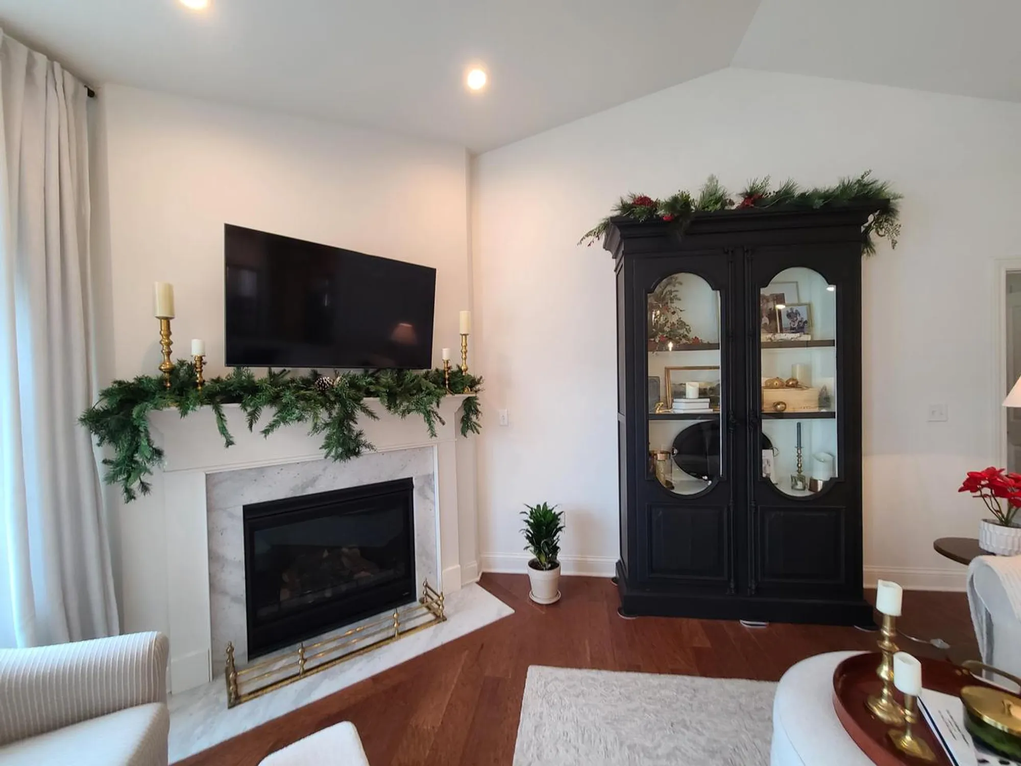 Property Slideshow image 14 of 30 | 609 cadence cir, Lake Geneva, WI, 53147