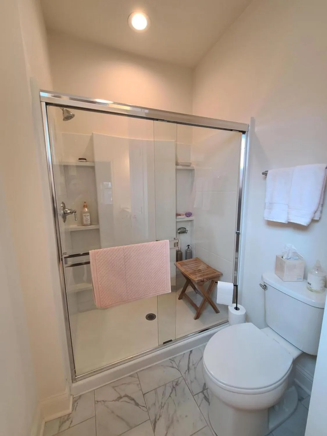 Property Slideshow image 18 of 30 | 609 cadence cir, Lake Geneva, WI, 53147