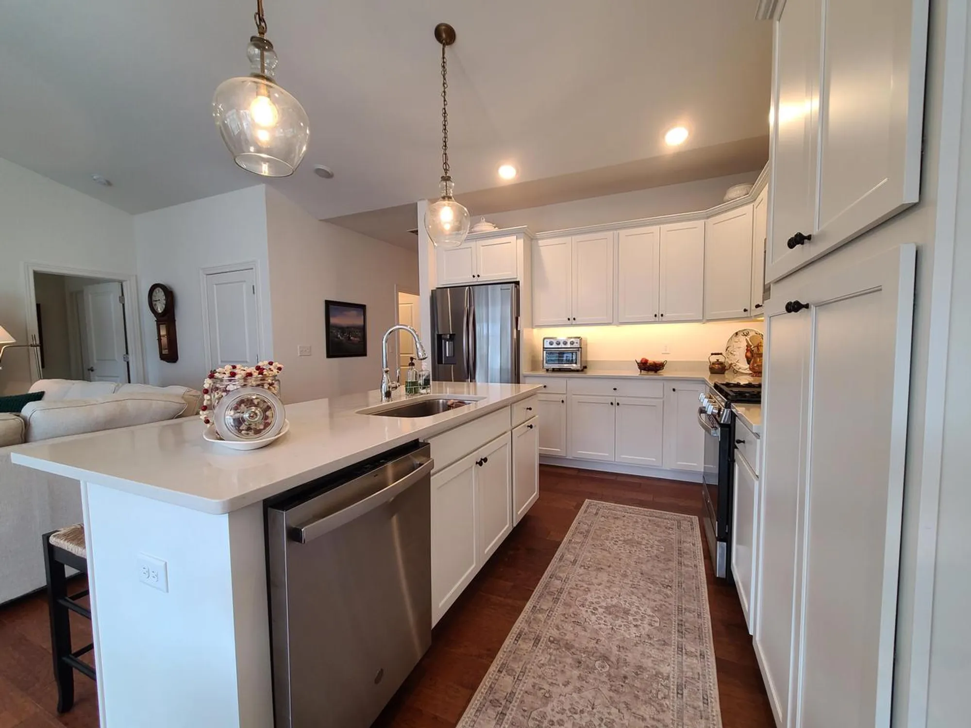 Property Slideshow image 9 of 30 | 609 cadence cir, Lake Geneva, WI, 53147