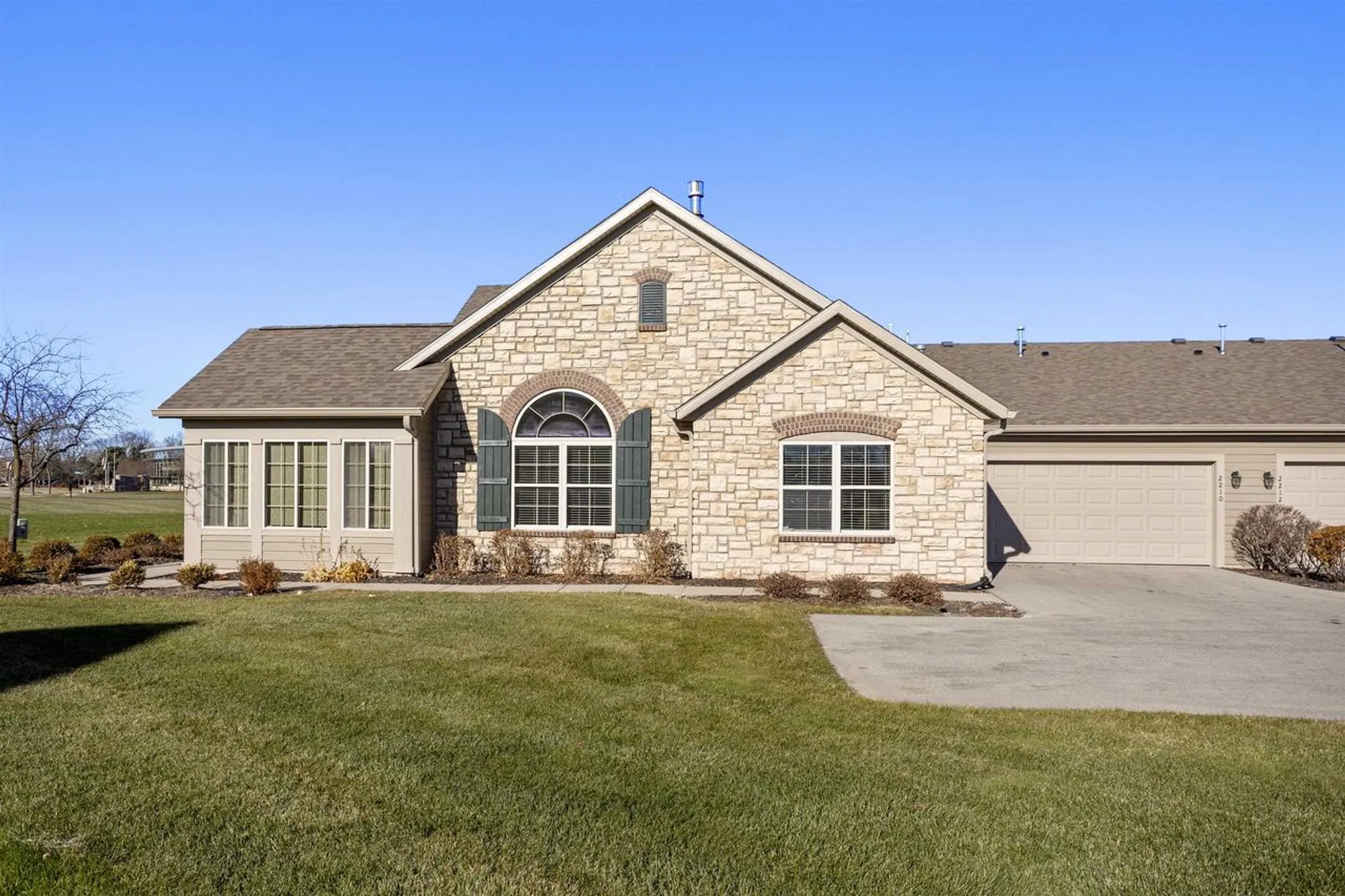 Property Slideshow image 1 of 33 | 2210 e tuscany way, Appleton, WI, 54913