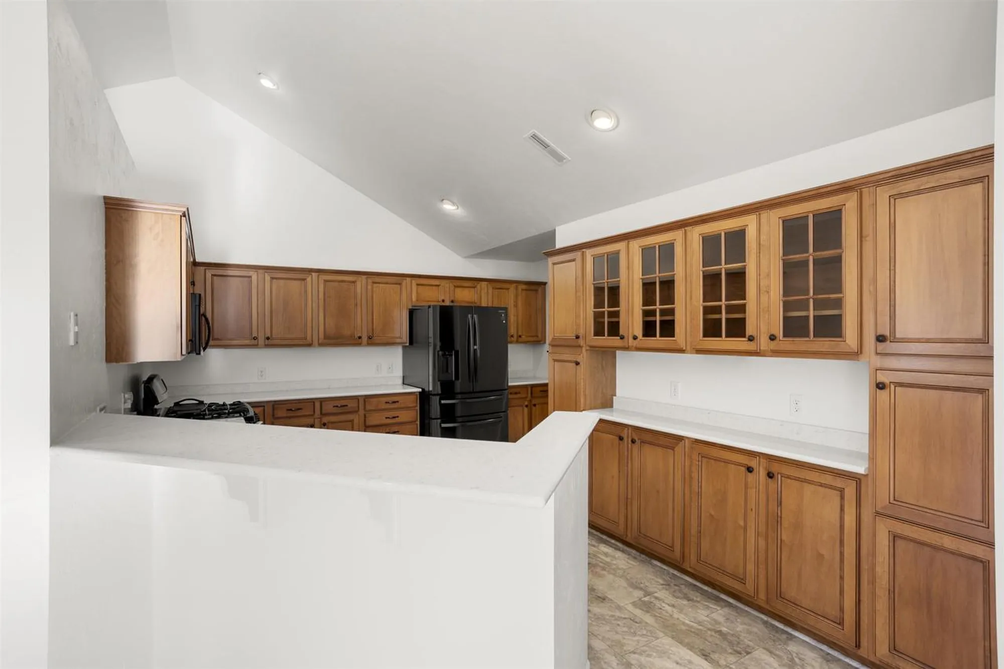 Property Slideshow image 10 of 33 | 2210 e tuscany way, Appleton, WI, 54913