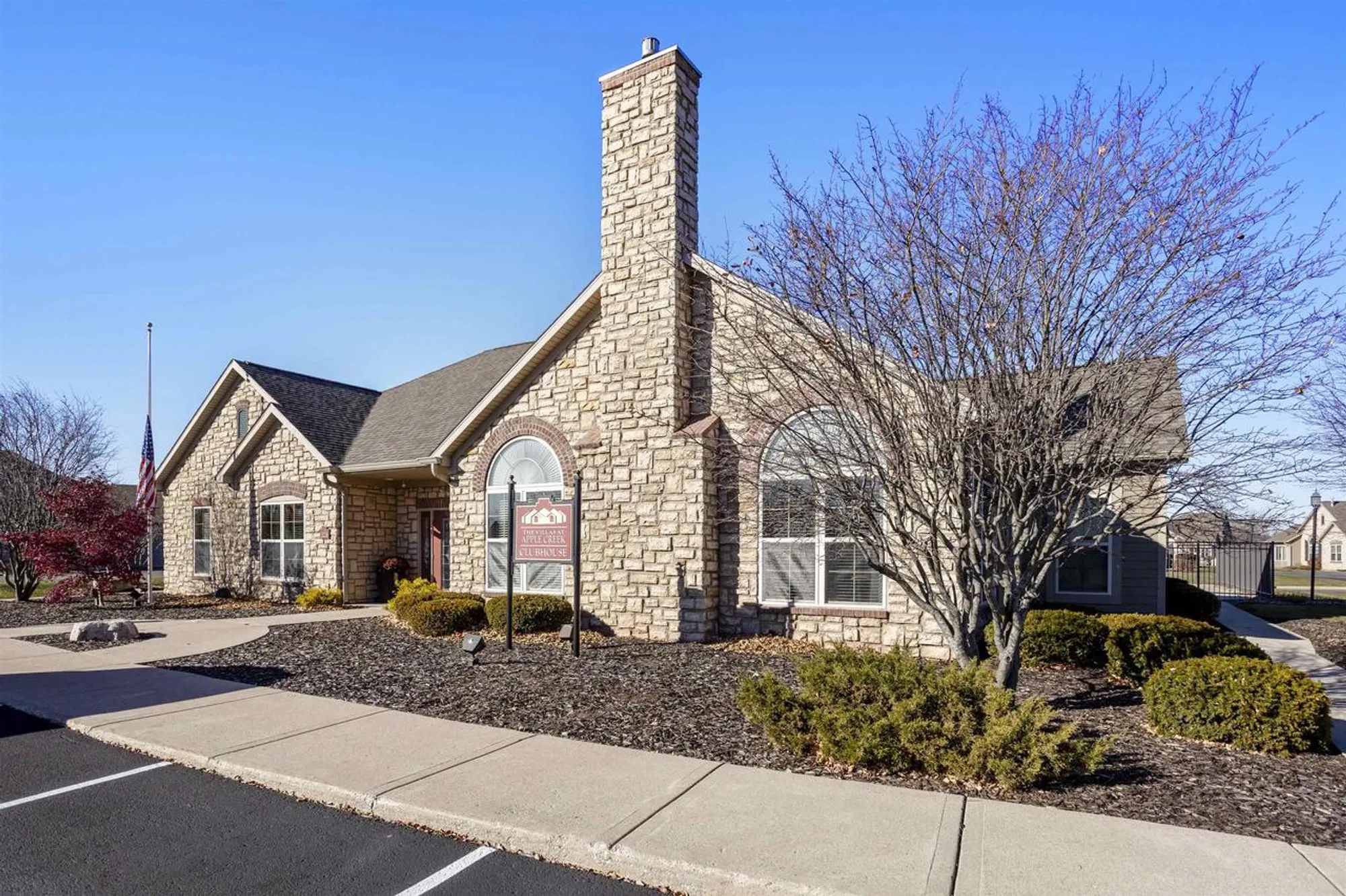 Property Slideshow image 29 of 33 | 2210 e tuscany way, Appleton, WI, 54913