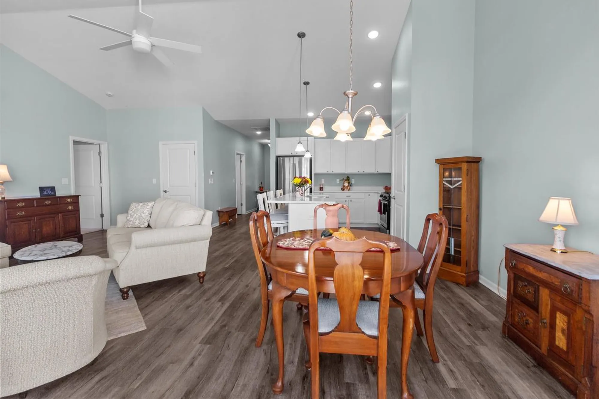 Property Slideshow image 14 of 34 | 415 cadence cir, Lake Geneva, WI, 53147