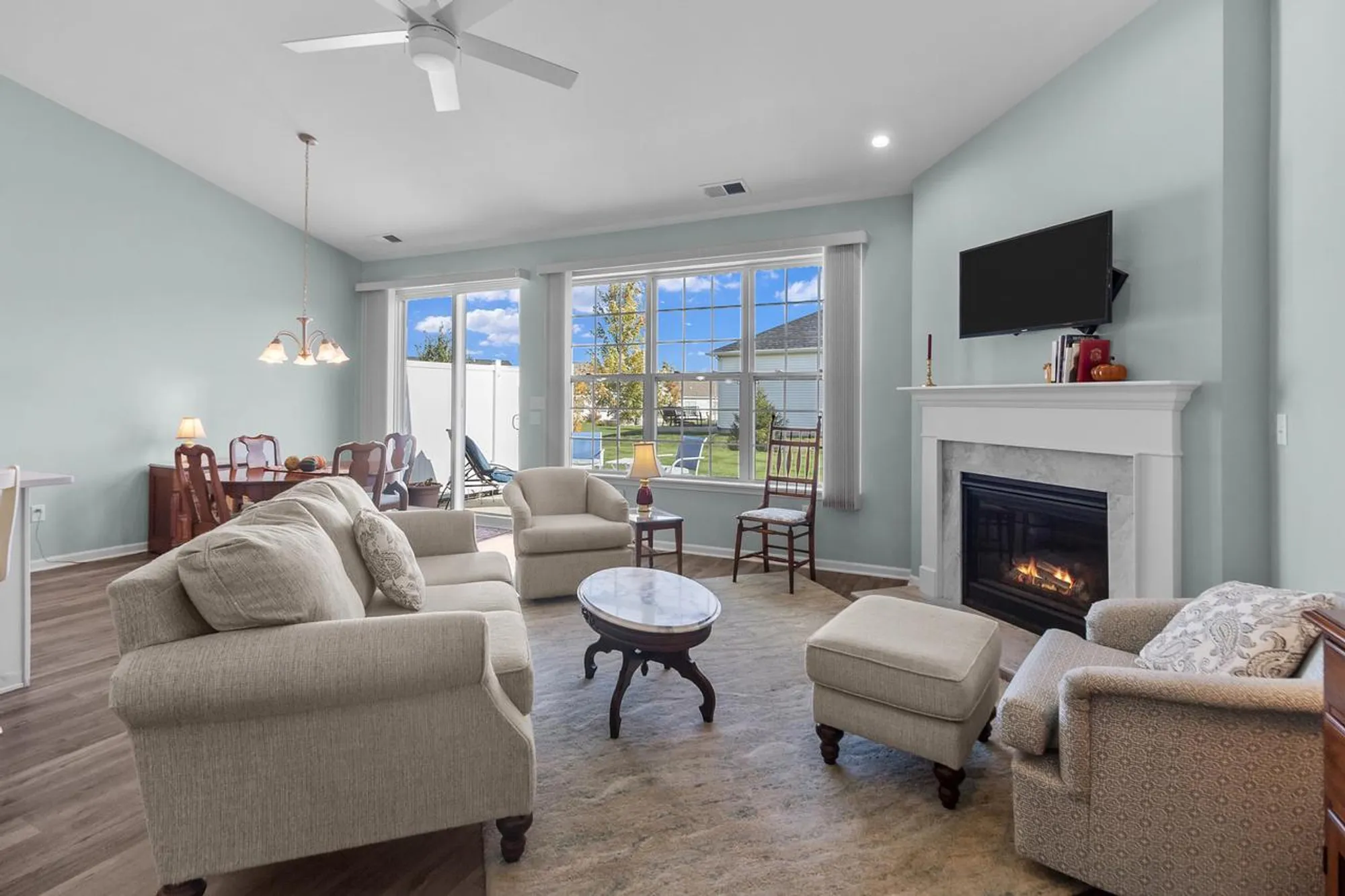 Property Slideshow image 18 of 34 | 415 cadence cir, Lake Geneva, WI, 53147