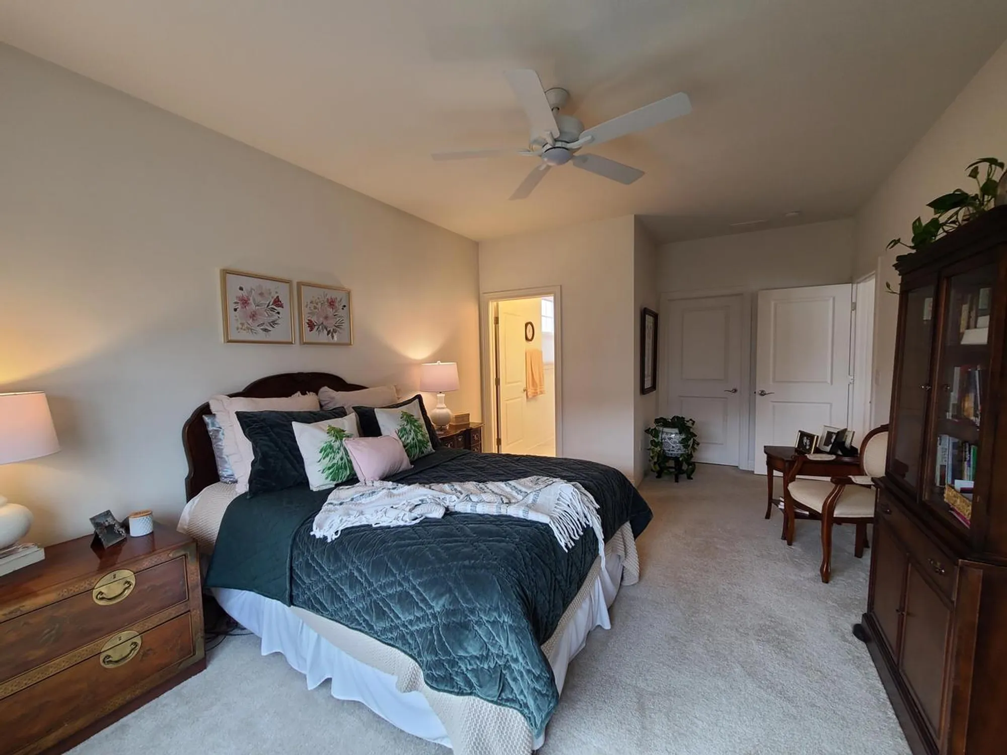 Property Slideshow image 16 of 30 | 609 cadence cir, Lake Geneva, WI, 53147