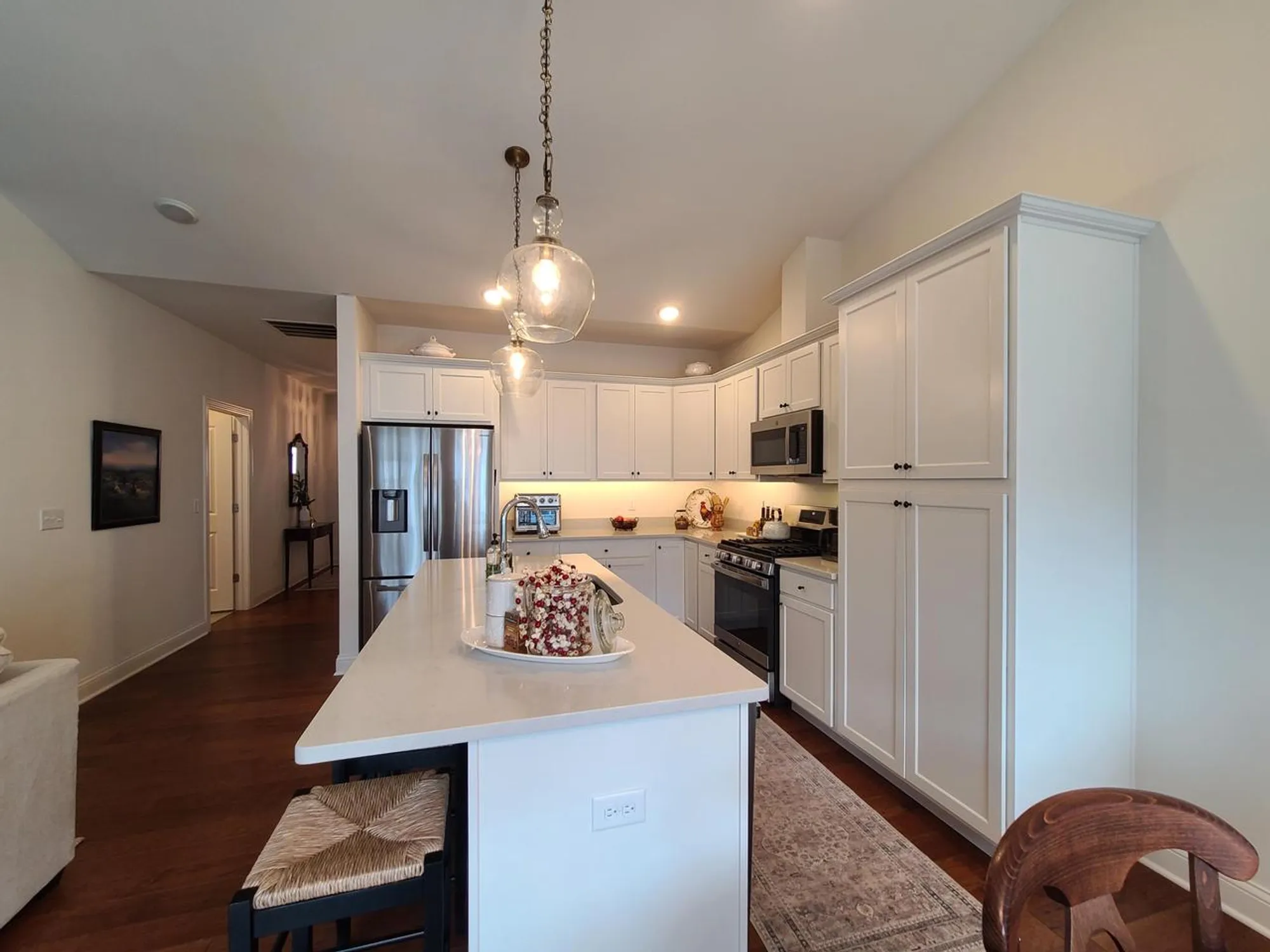 Property Slideshow image 8 of 30 | 609 cadence cir, Lake Geneva, WI, 53147