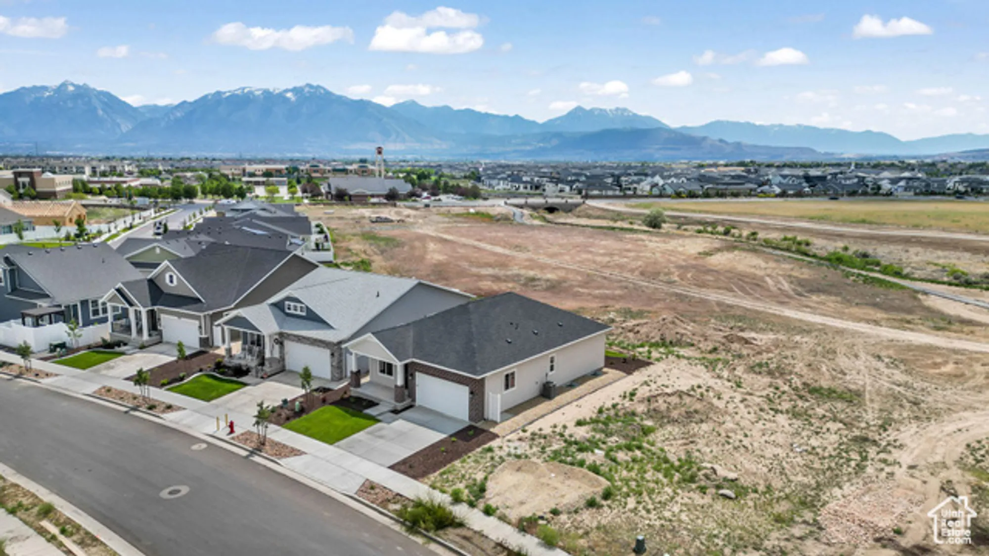 Property Slideshow image 22 of 22 | 12077 teton range dr # 203, Herriman, UT, 84096