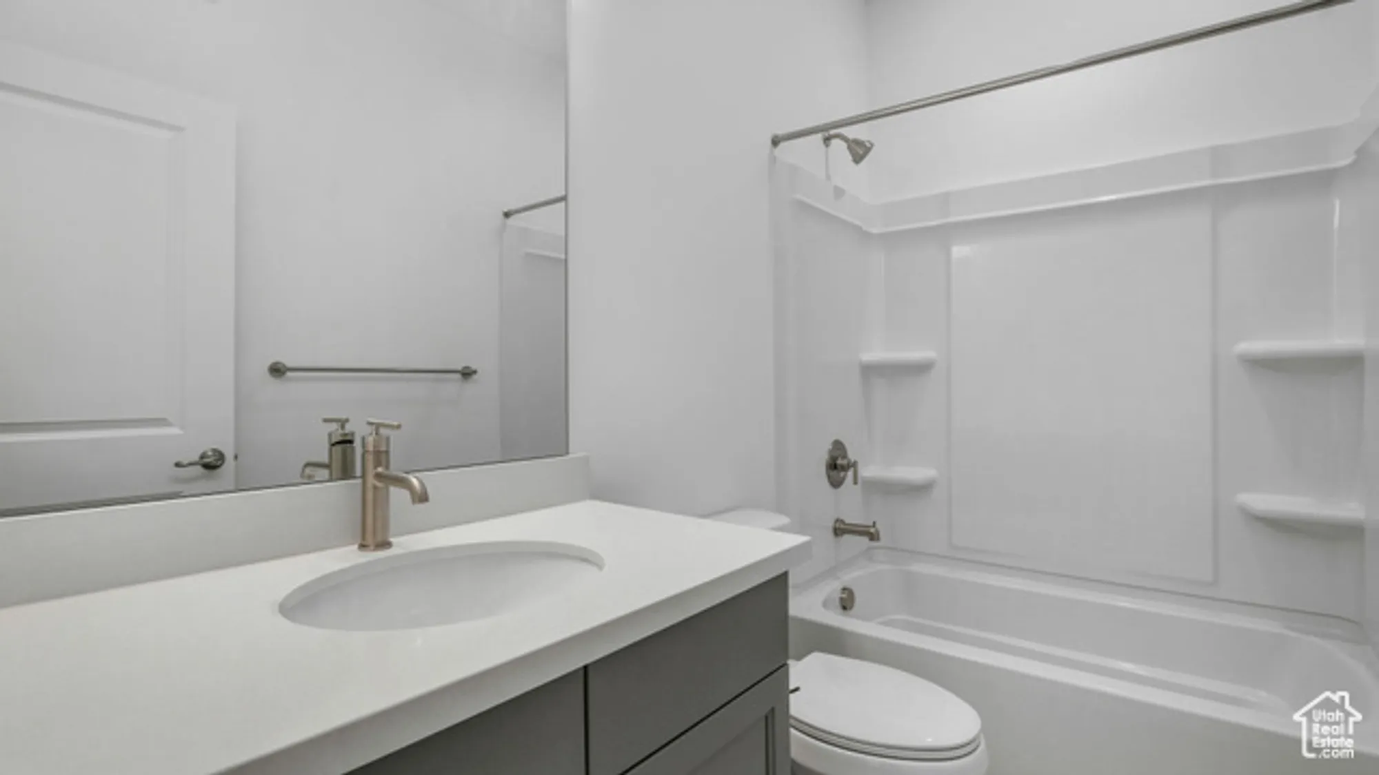 Property Slideshow image 15 of 22 | 12077 teton range dr # 203, Herriman, UT, 84096